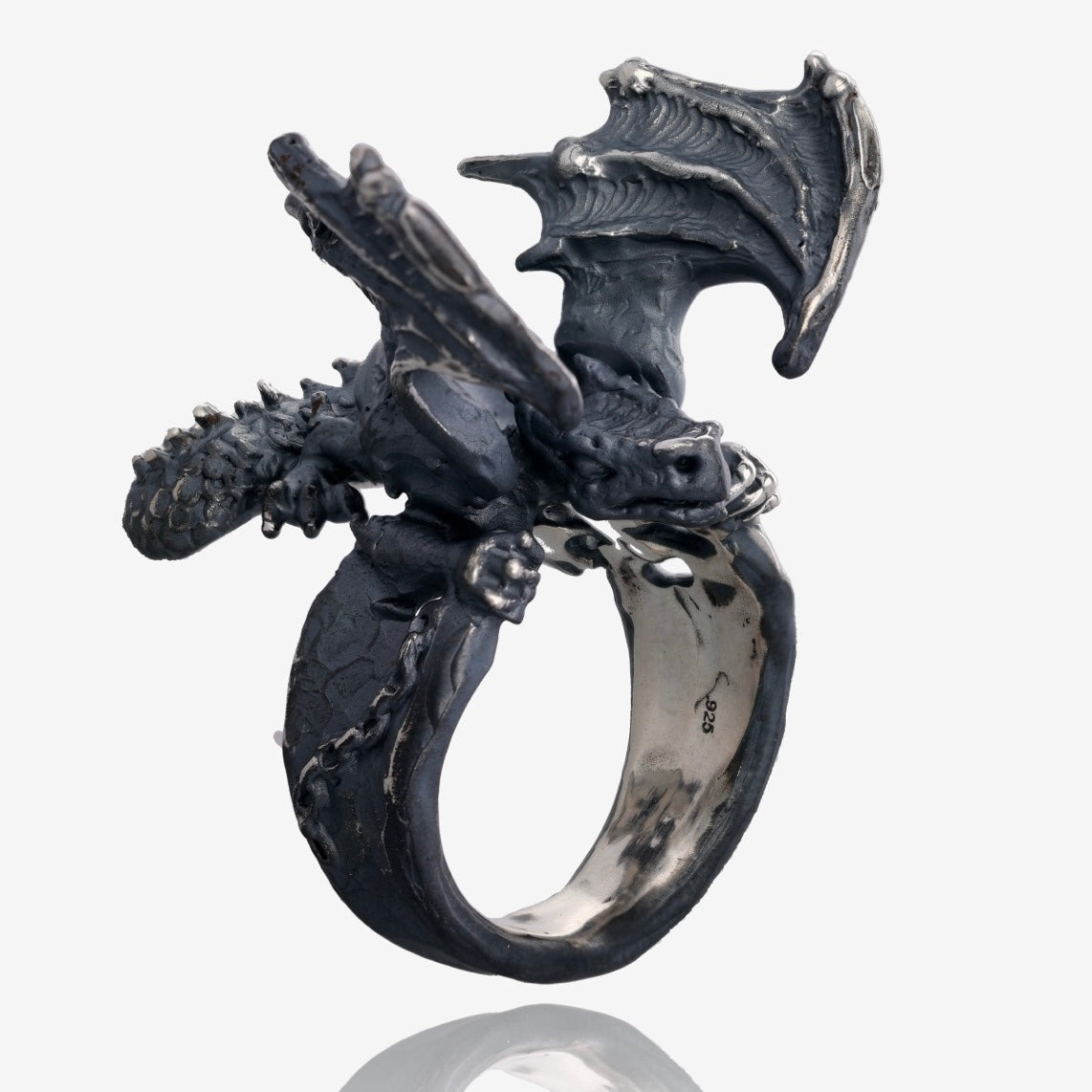 Georgie the Dragon, A Beastly Large Ring