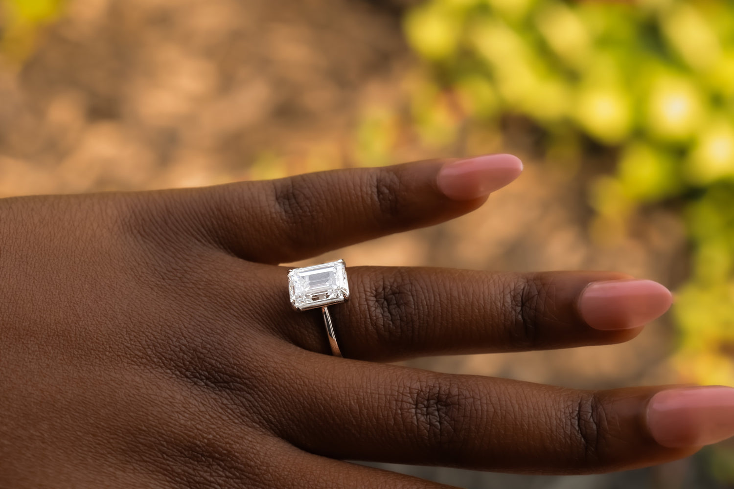 In Walks the Queen Diamond Ring