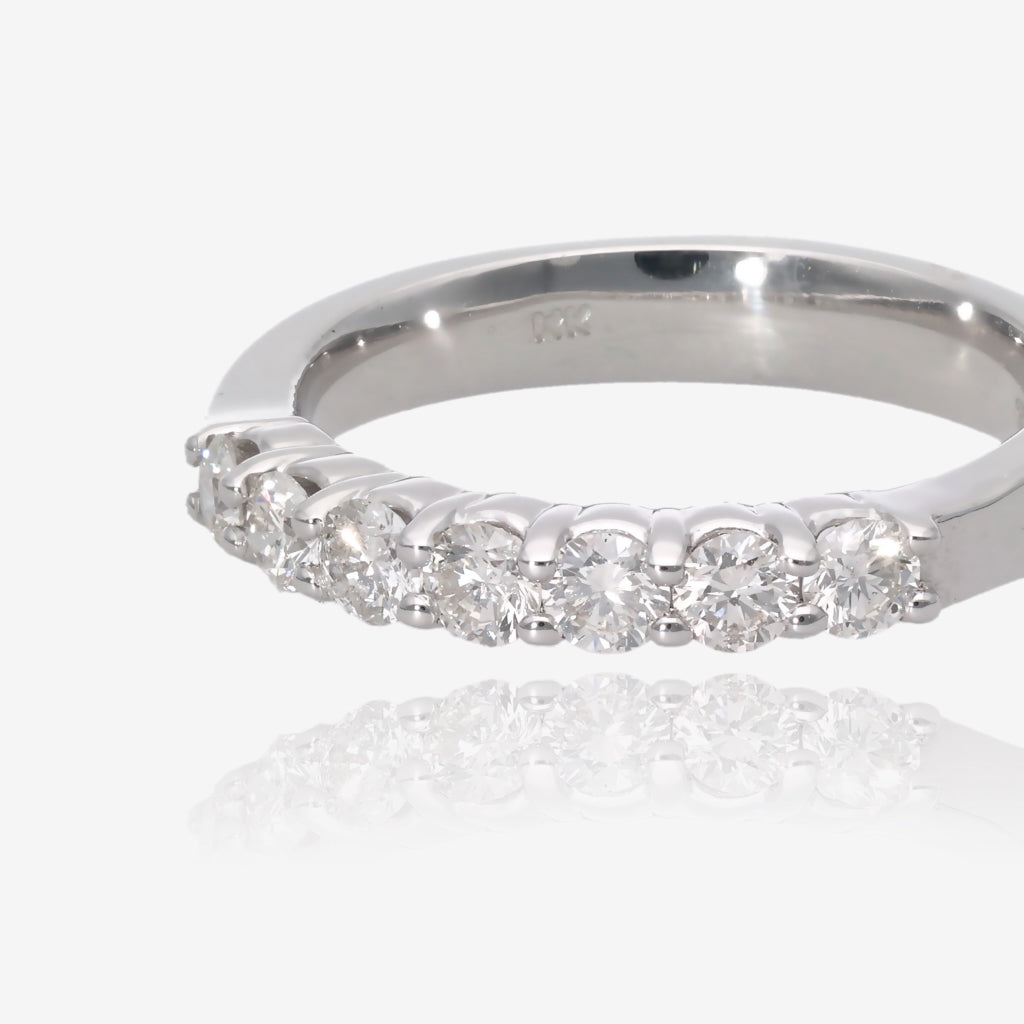 7 Diamond Anniversary Band