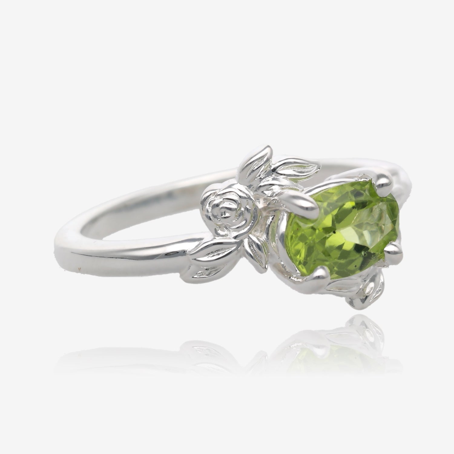 Precious Blossom Peridot Ring in Silver