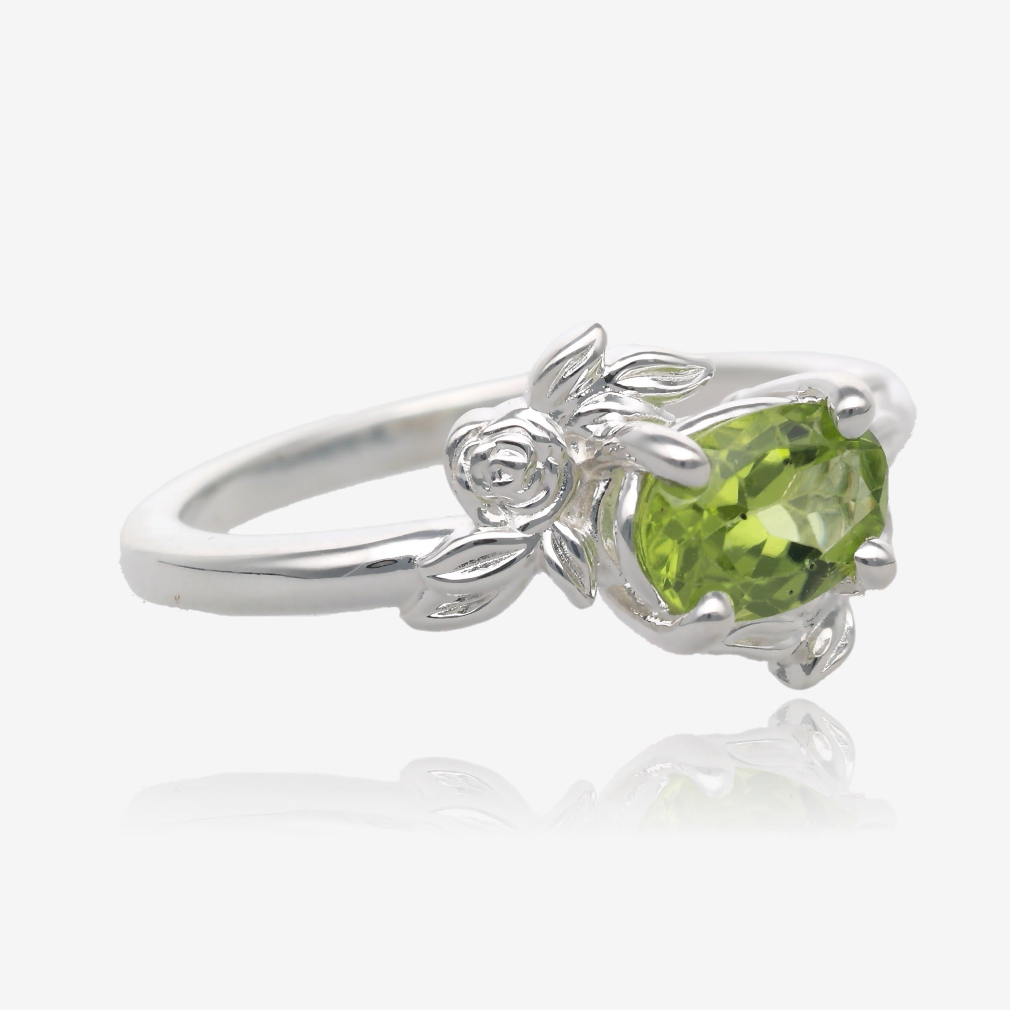 Precious Blossom Peridot Ring in Silver
