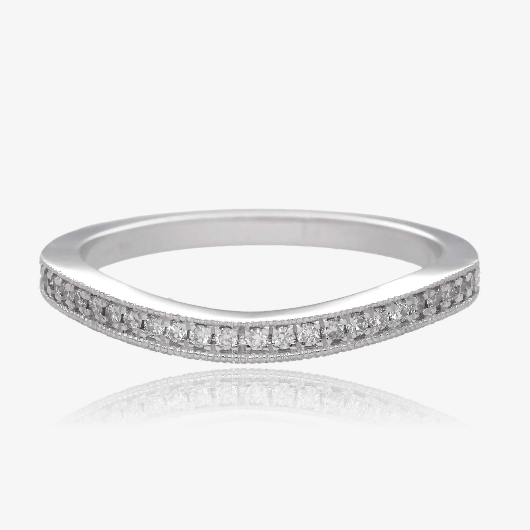 1/3ctw Vintage Natural Diamond Contour Band