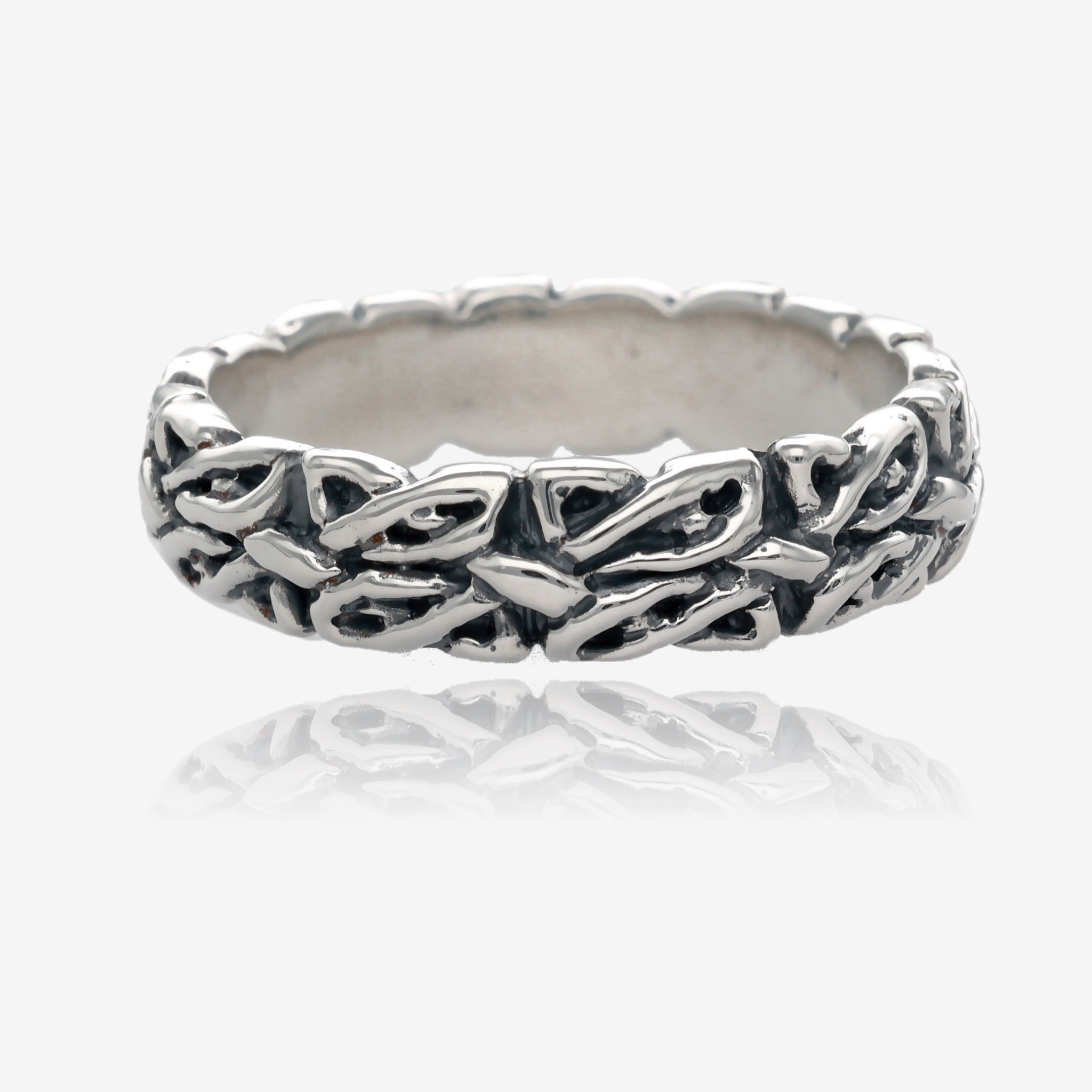 Four Point Celtic Knotwork Band in Silver