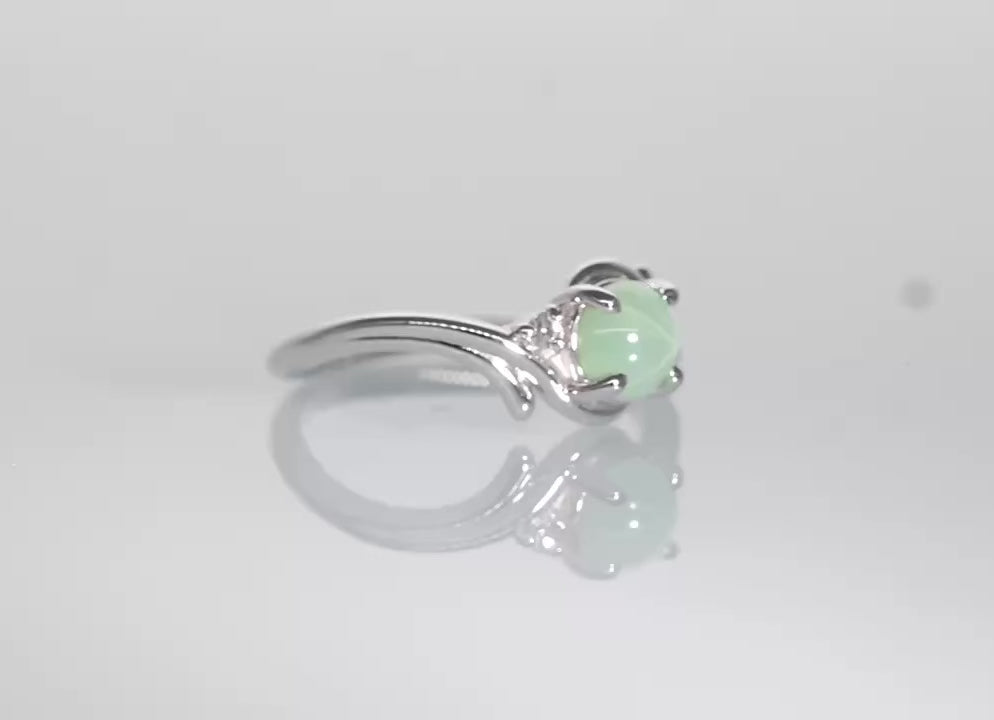 Sweetheart Mint Star Sapphire Ring in Silver