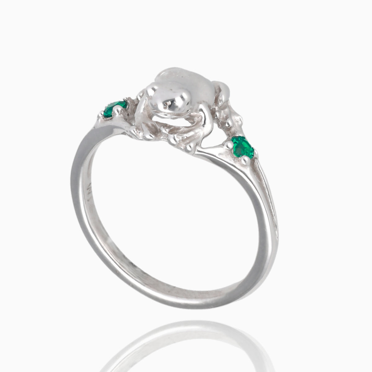 Itty Bitty Frog Ring in Silver and Emerald