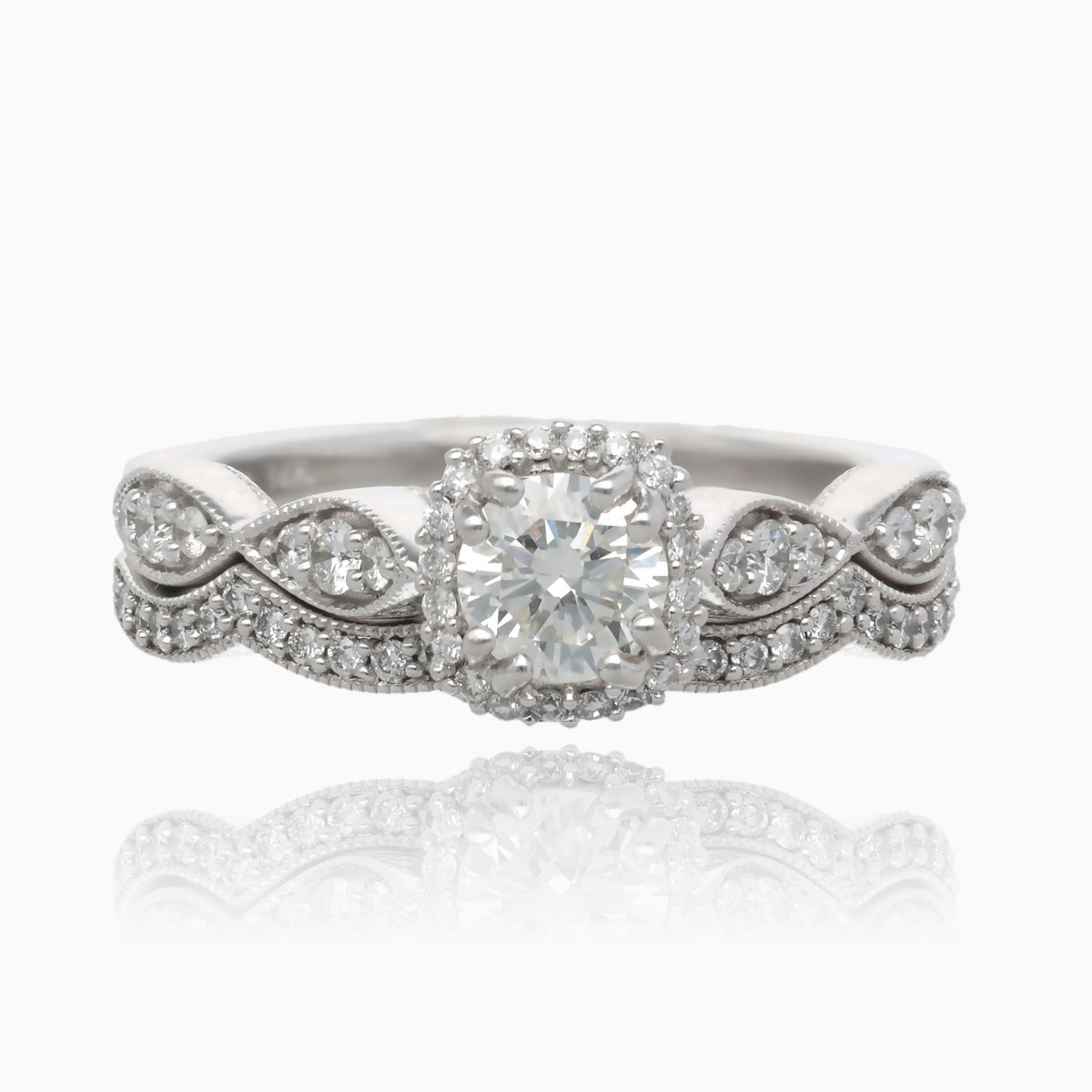 Available for sizes 6-8*Enter your finger size in purchase comments*
0.89ct TDW
14K White Gold