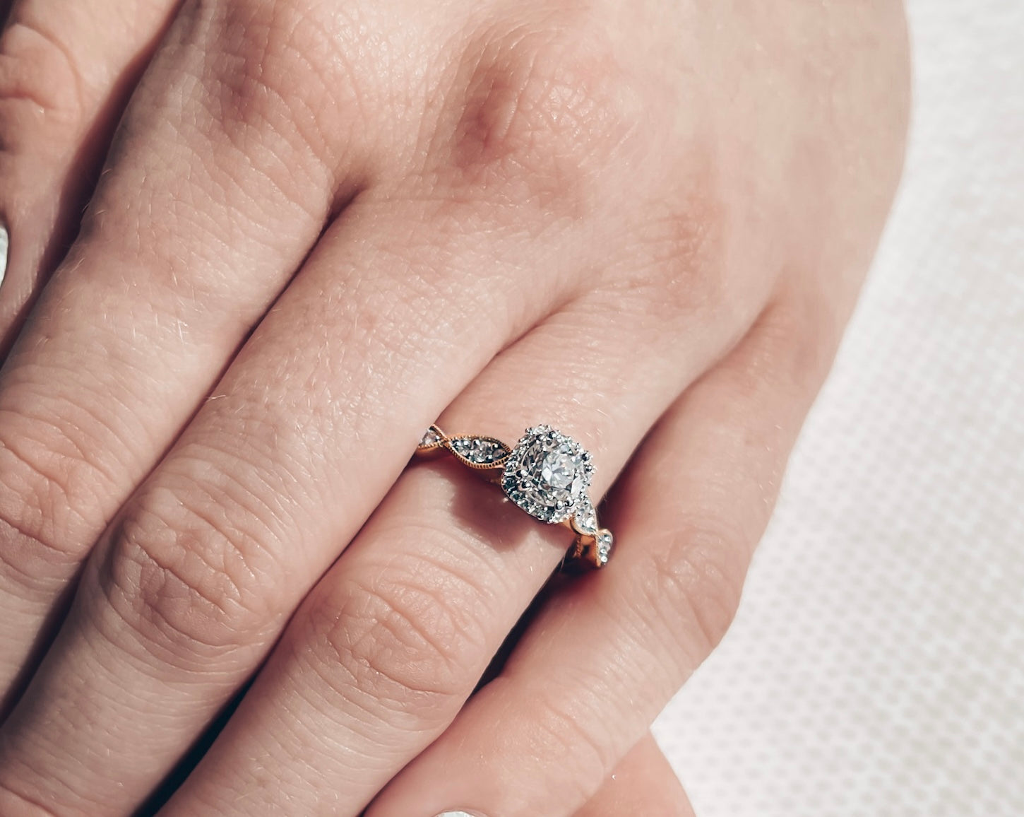 Available for sizes 6-8*Enter your finger size in purchase comments*
0.89ct TDW
14K White Gold