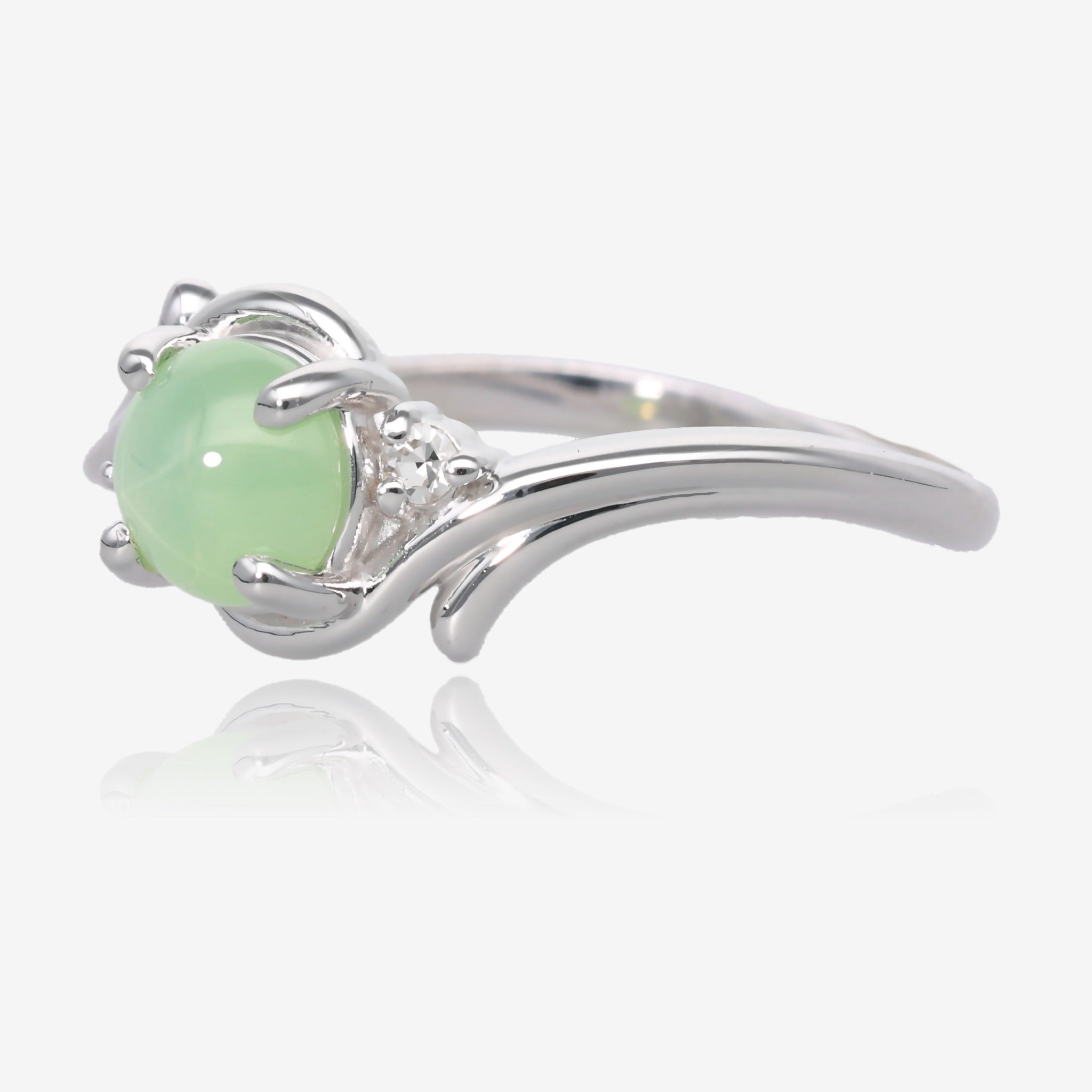 Sweetheart Mint Star Sapphire Ring in Silver
