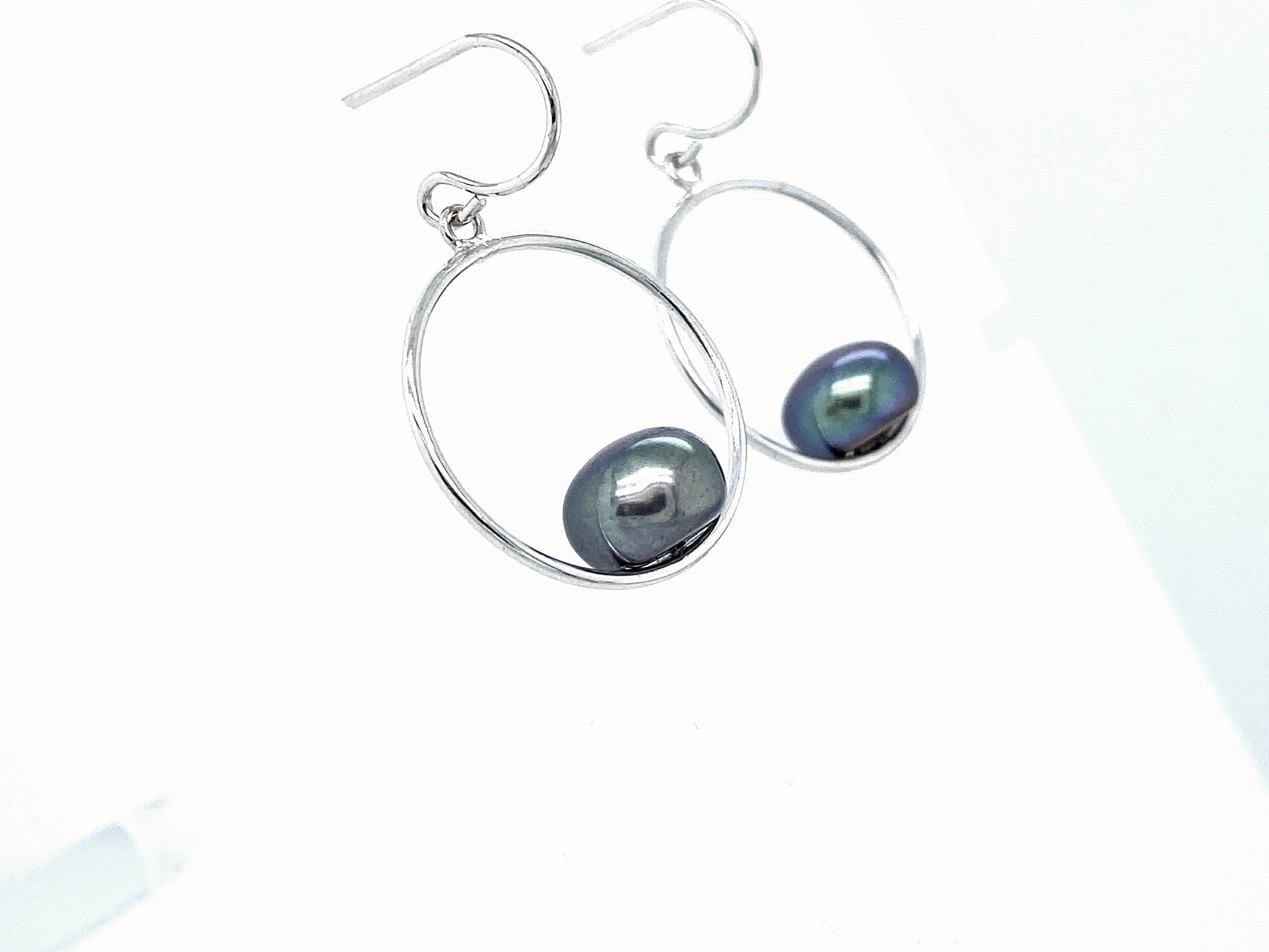 SS Peacock Pearl Dangle Earrings Freshwater 9mm, Pearl Orbit