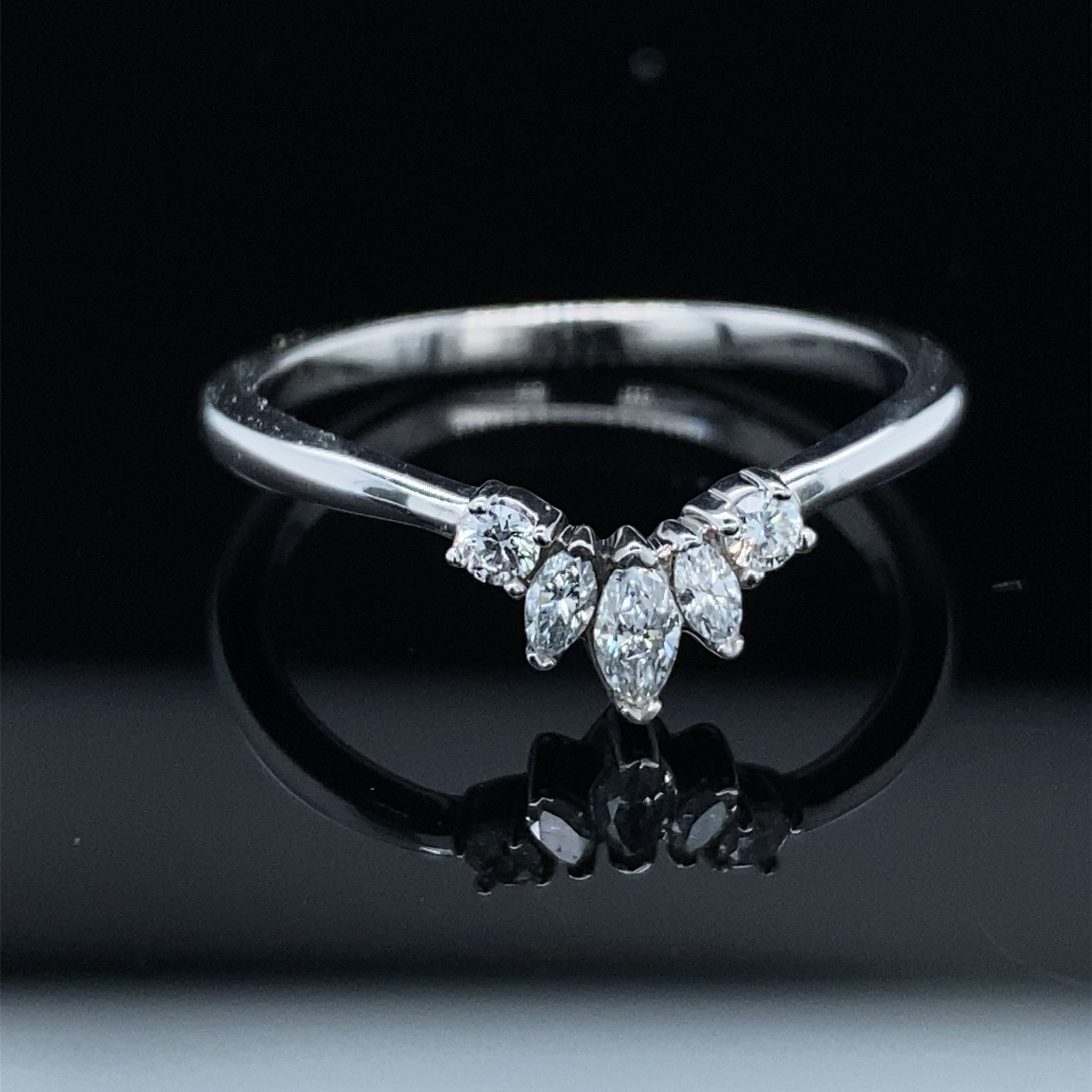 1/5ct My Princess Marquise Tiara Contour Band