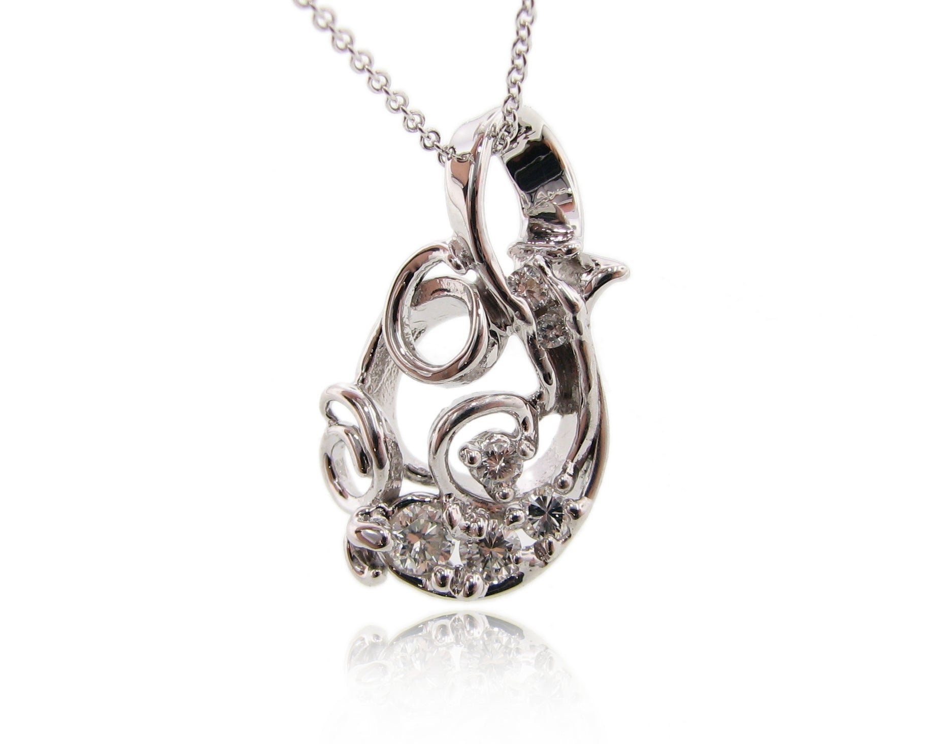 Sea Wind Pendant, White Gold & Diamond