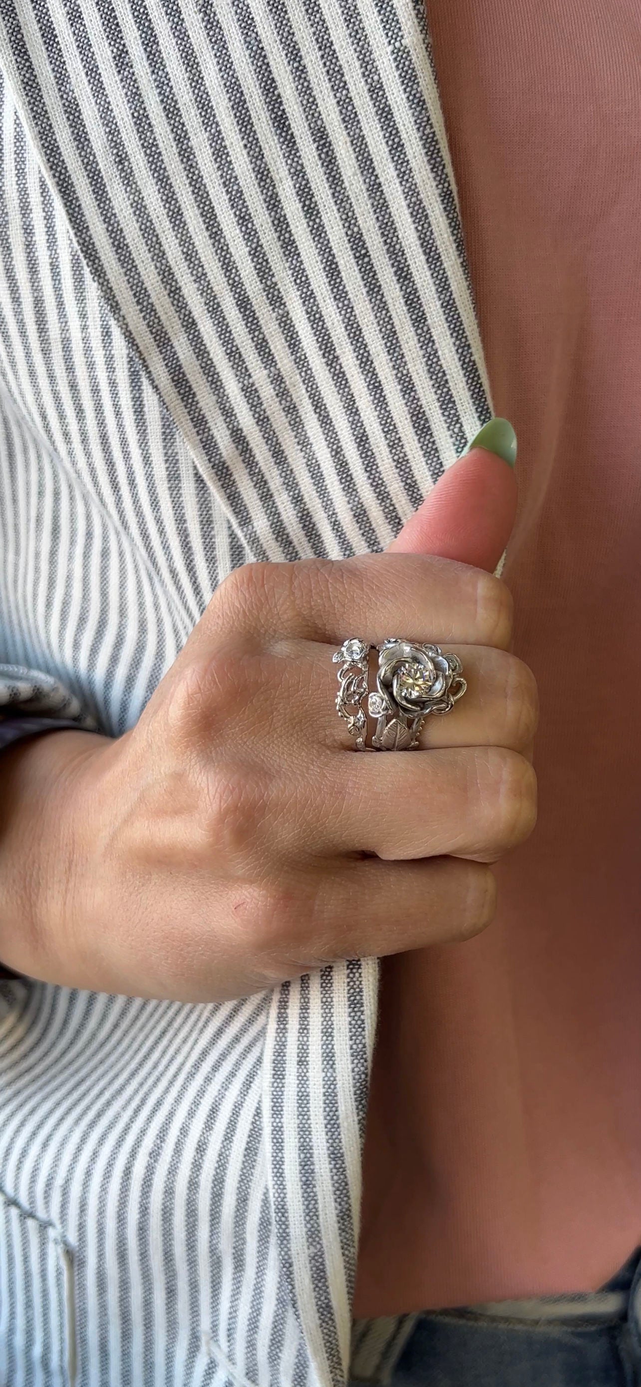Aria Rose Bouquet Diamond Wedding Ring Set