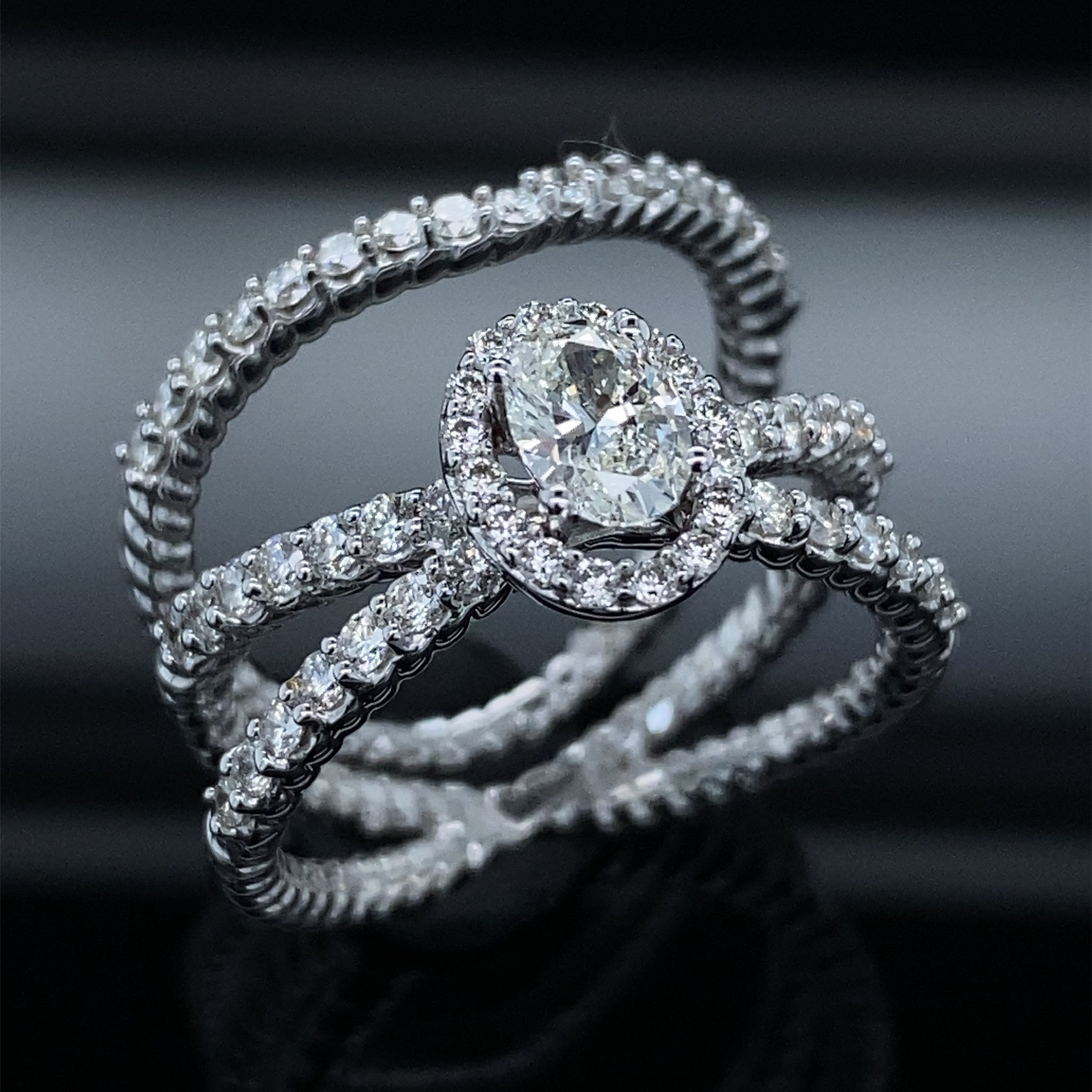 Rope V Halo Diamond Bridal Ring Set