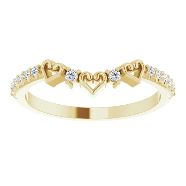 14KY 1/6 CTW Natural Diamond Heart Contour Band