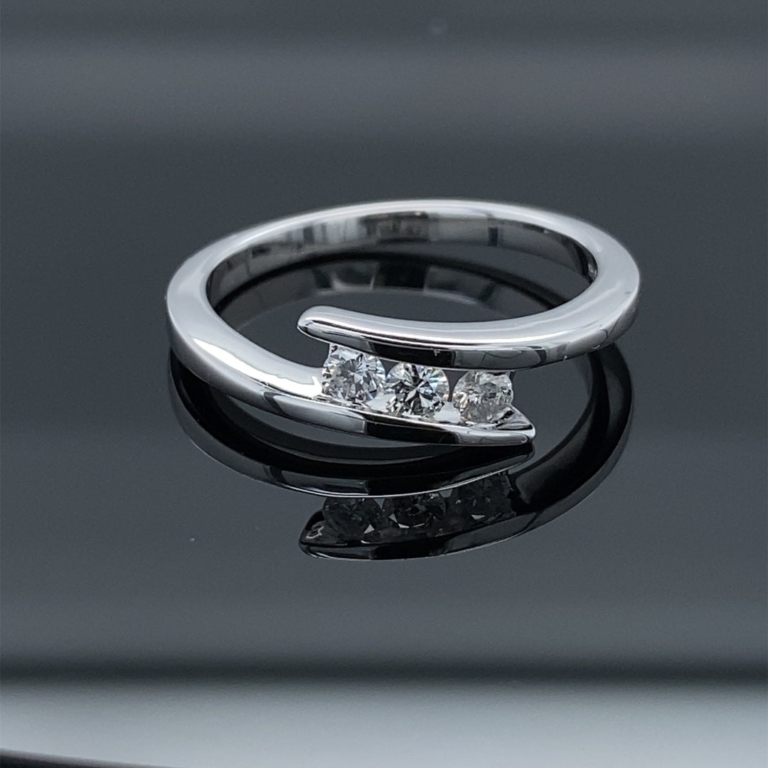Sleek Three Stone Diamond Bypass Ring 1ct