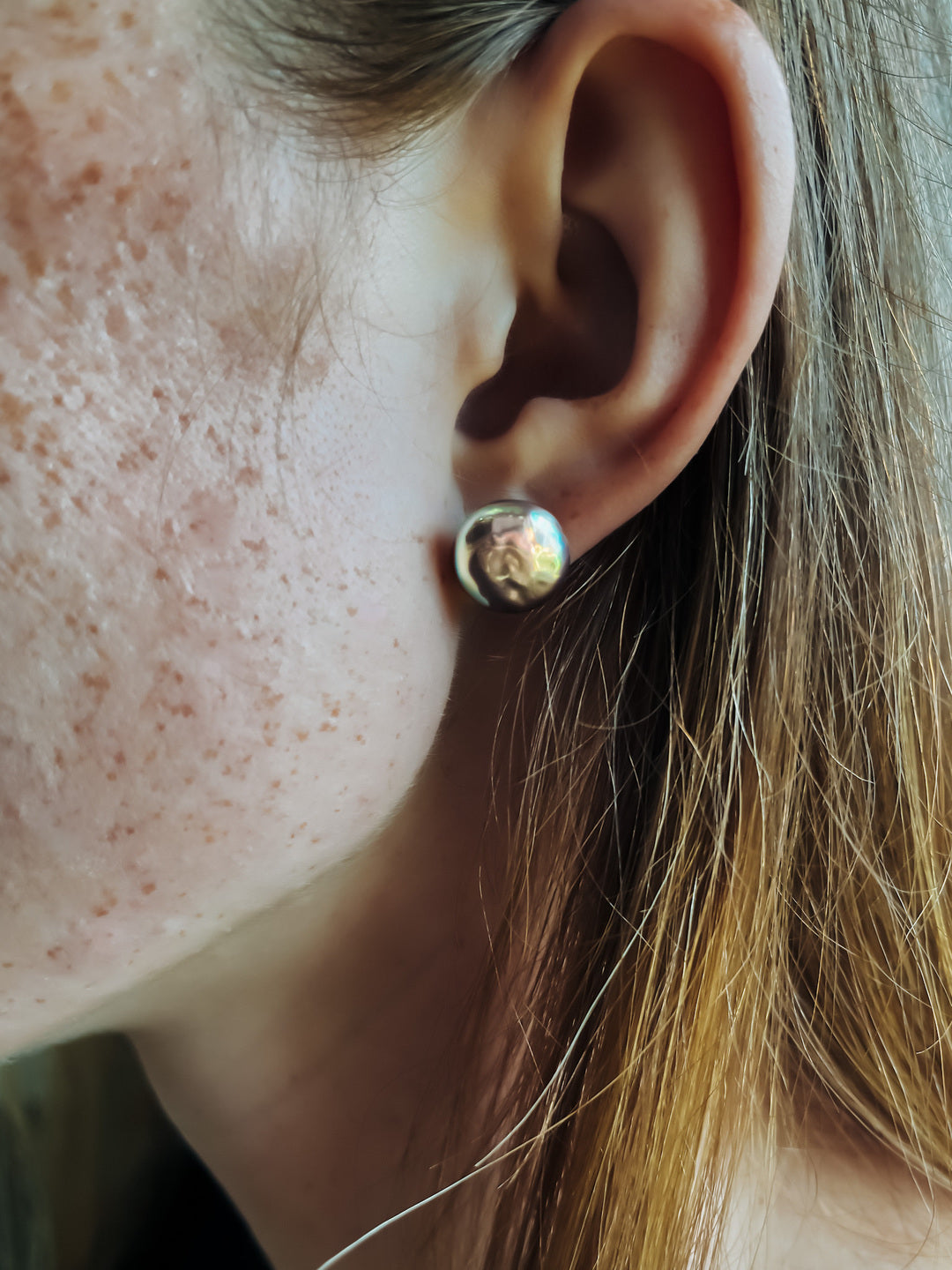 Mauve-y Green Freshwater Coin Pearl Stud Earrings