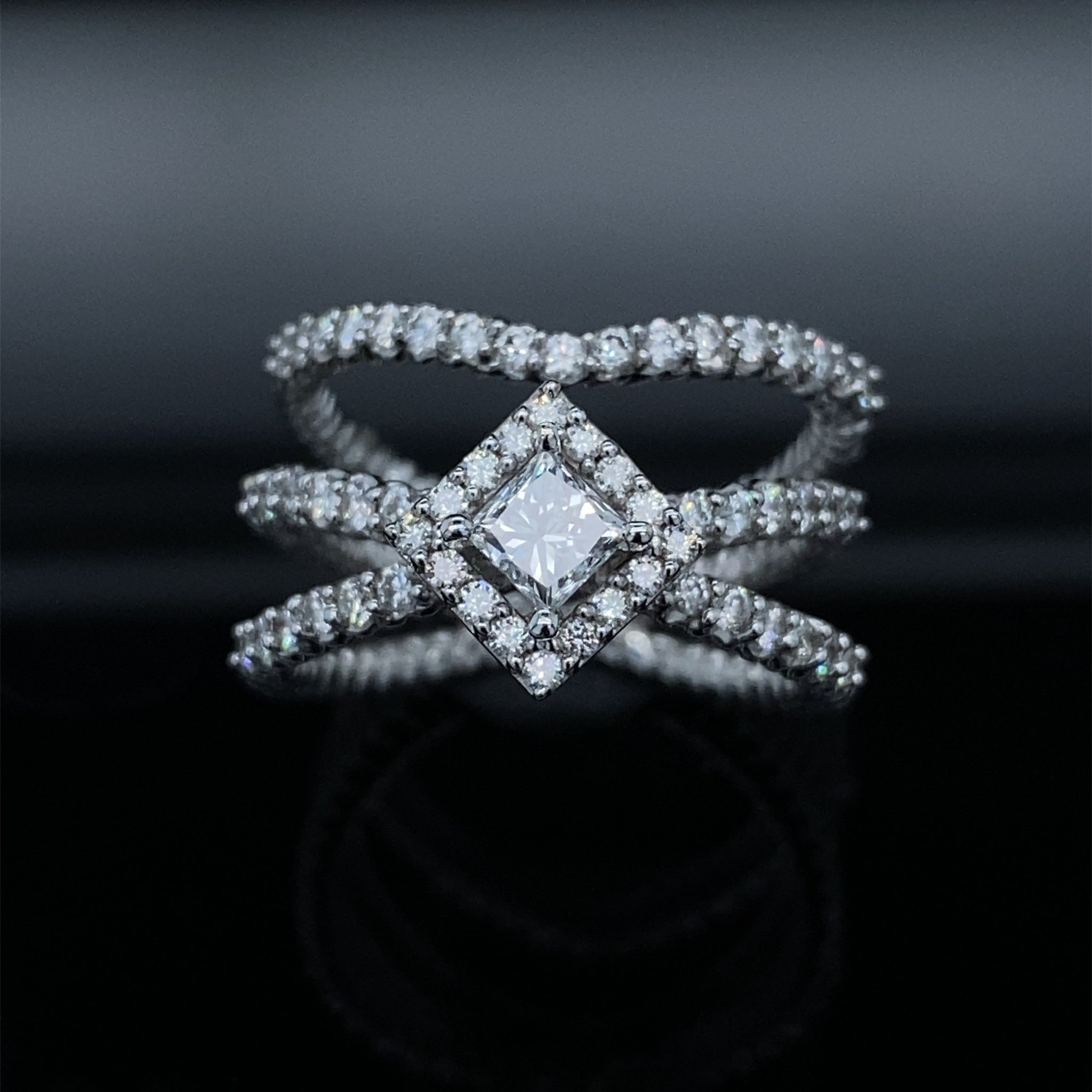Rope V Halo Diamond Bridal Ring Set