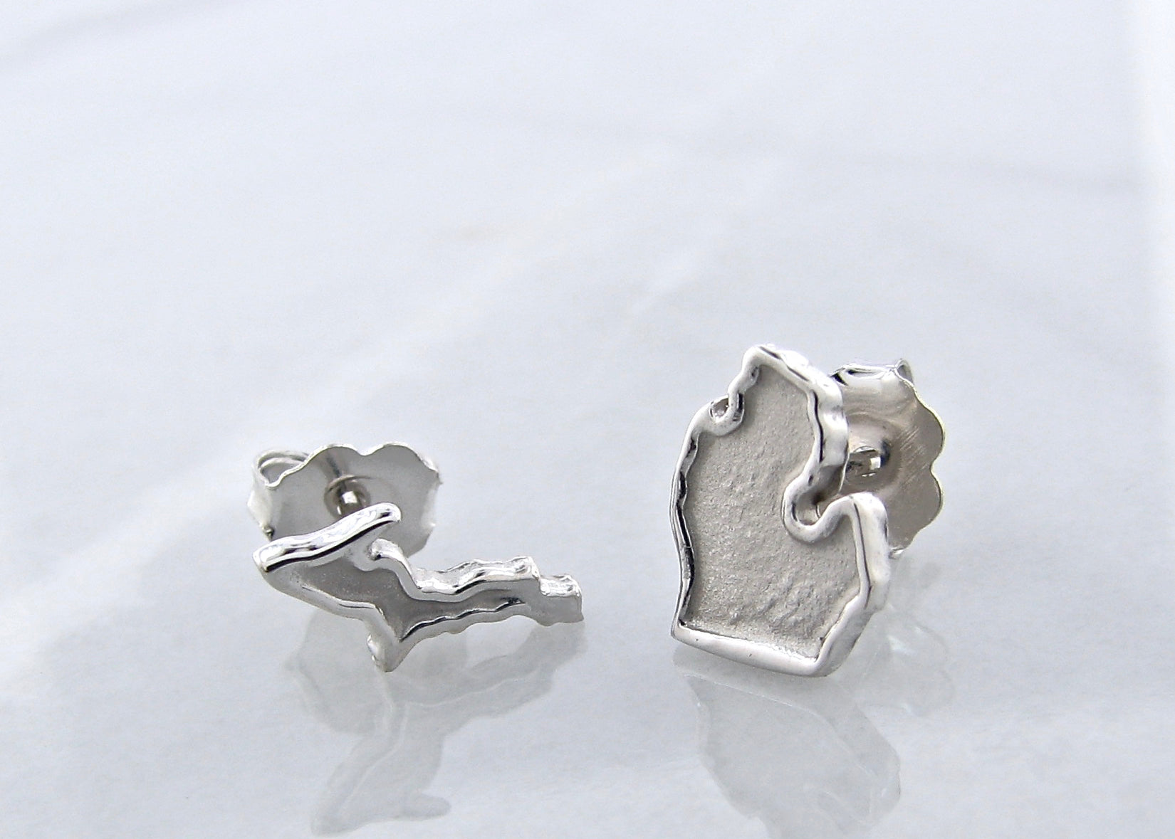 sterling-silver-mitten-state-posts-wexford-jewelers