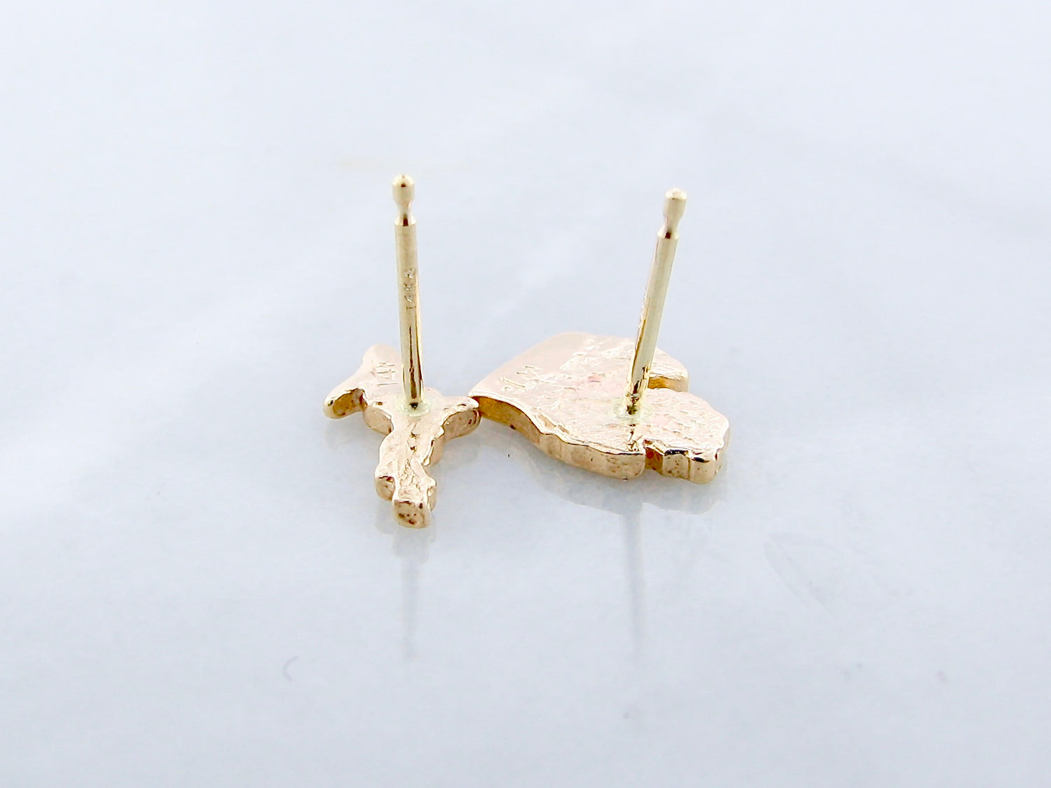 yellow-gold-earring-studs-michigan-shaped-jewelry