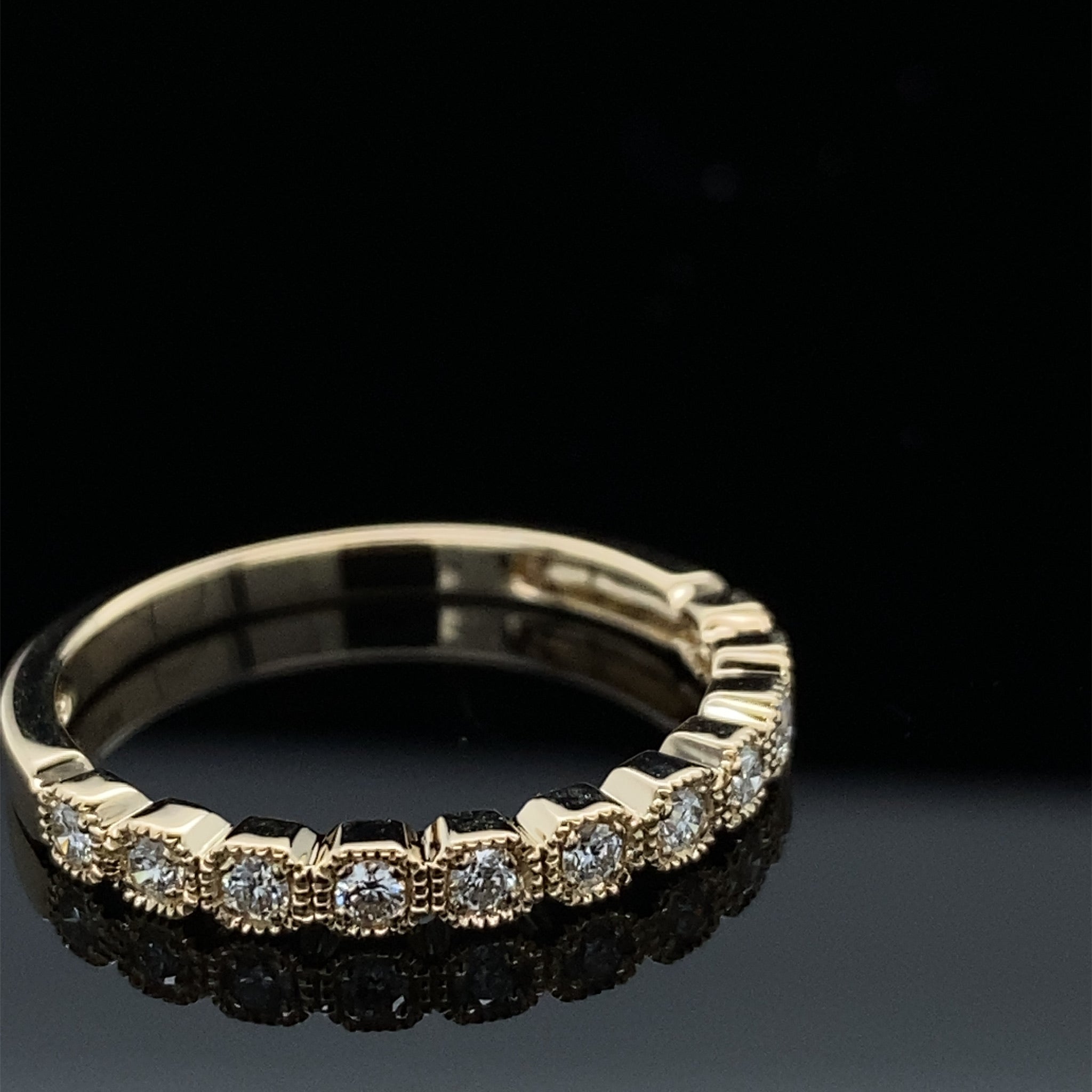 Micro Cushion Look Diamond Band