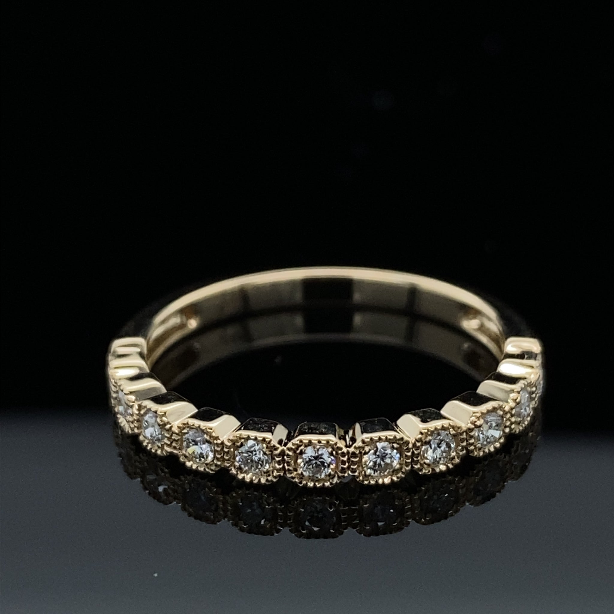 Micro Cushion Look Diamond Band