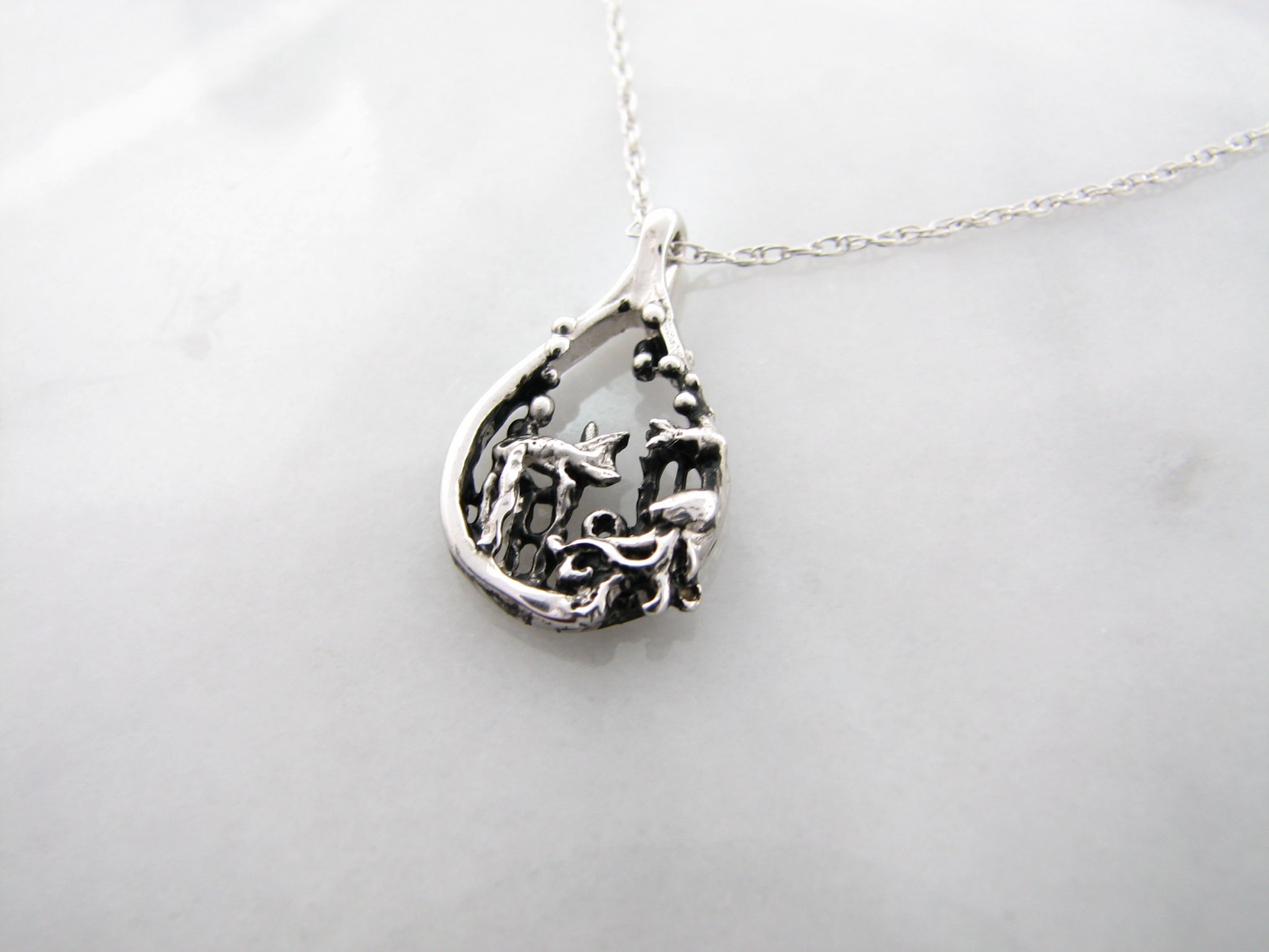 ocean-scene-mini-pendant-silver-necklace-wexford-jewelers