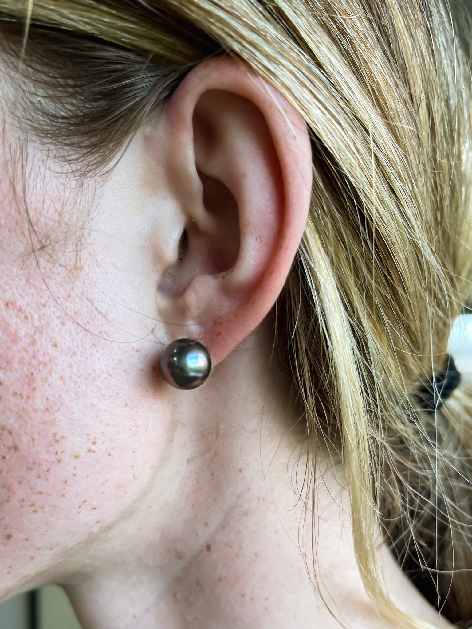 Grey Pink Tahitian Pearl Stud Earrings