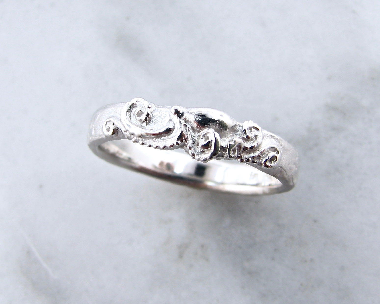 octopus-silver-slender-ring-wexford-jewelers