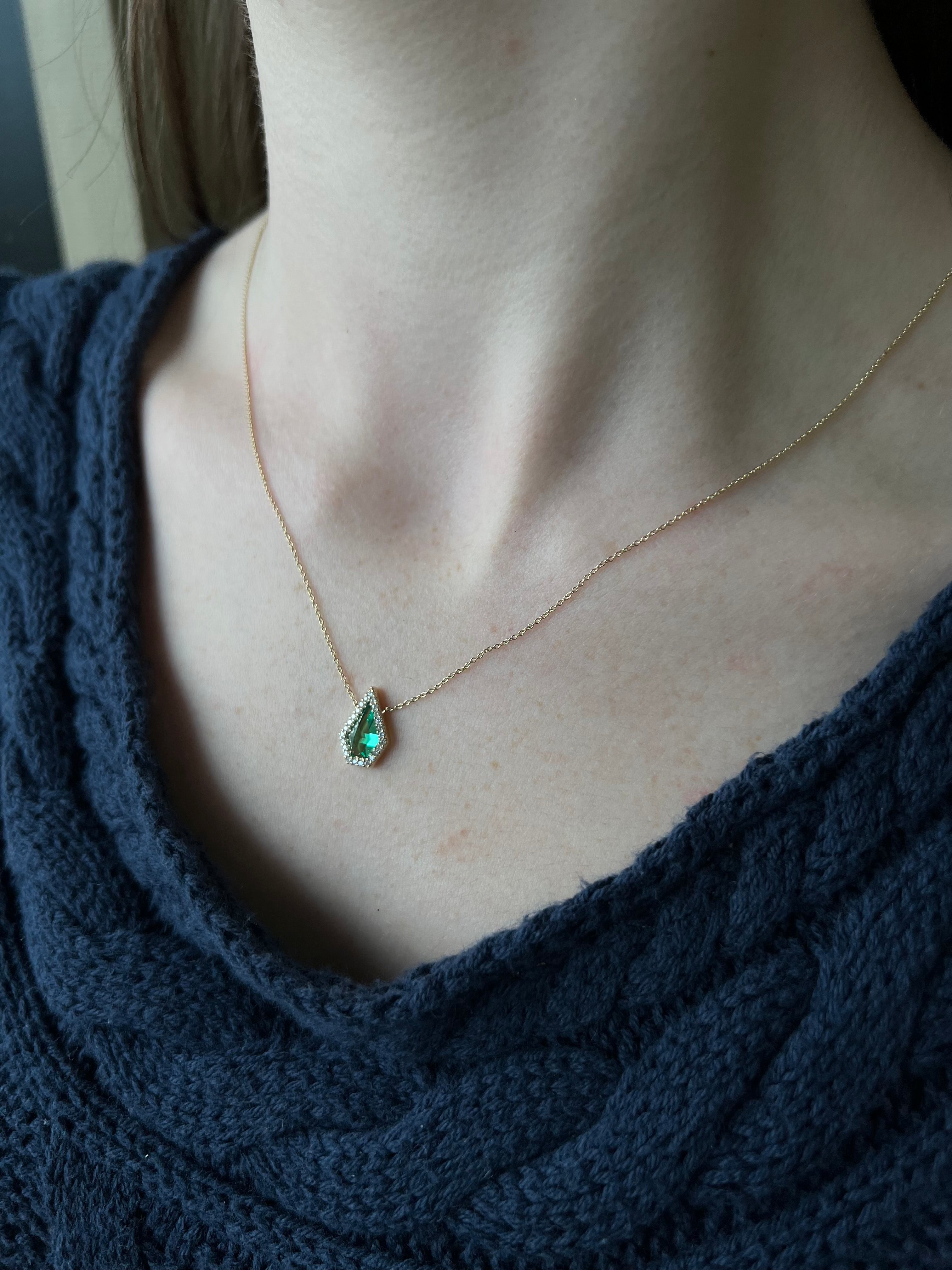 Jolly Green Quartz Gem Kite Shape Pendant