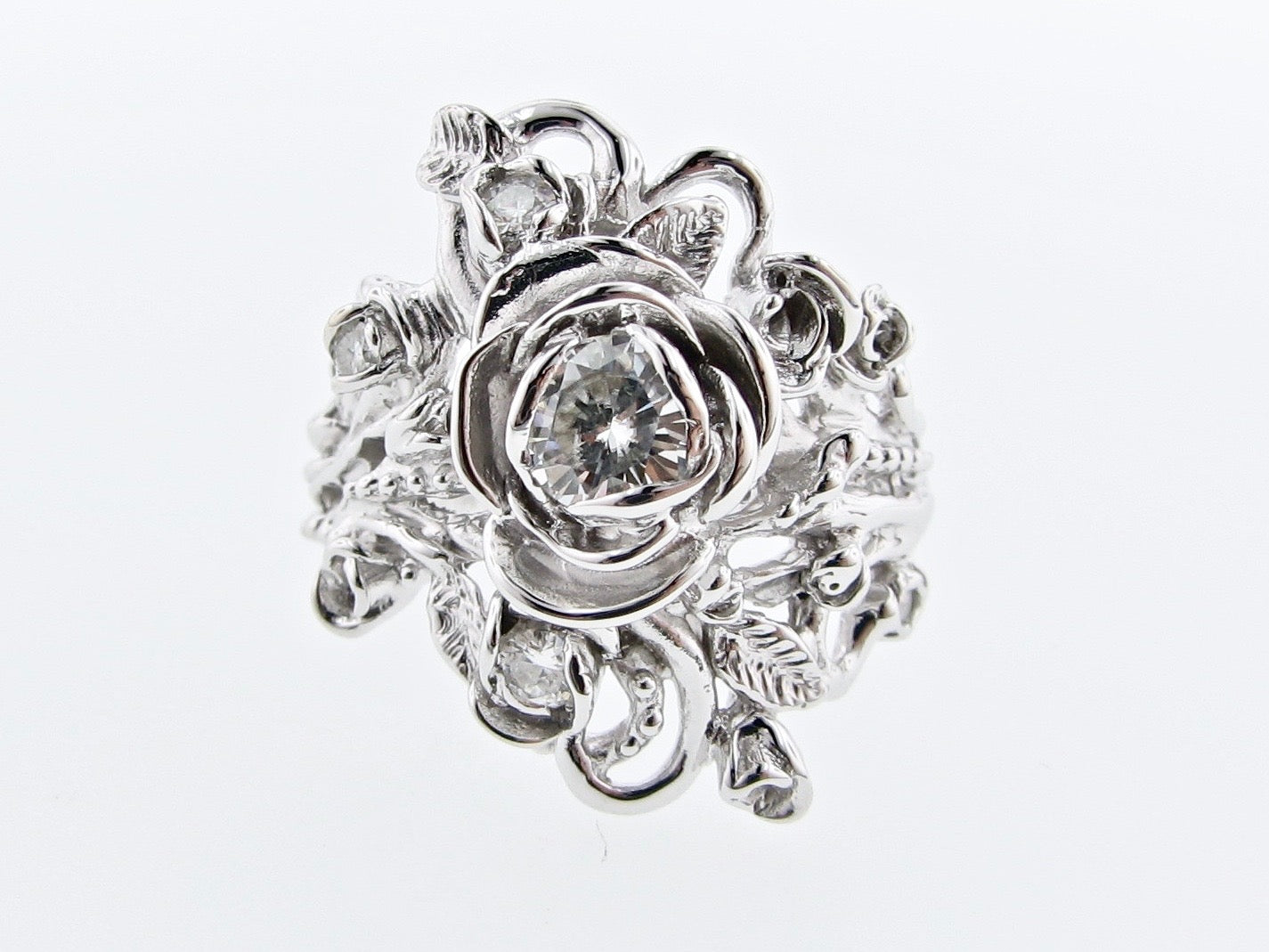 white-gold-signature-rose-ring-wexford-jewelers-moissanite