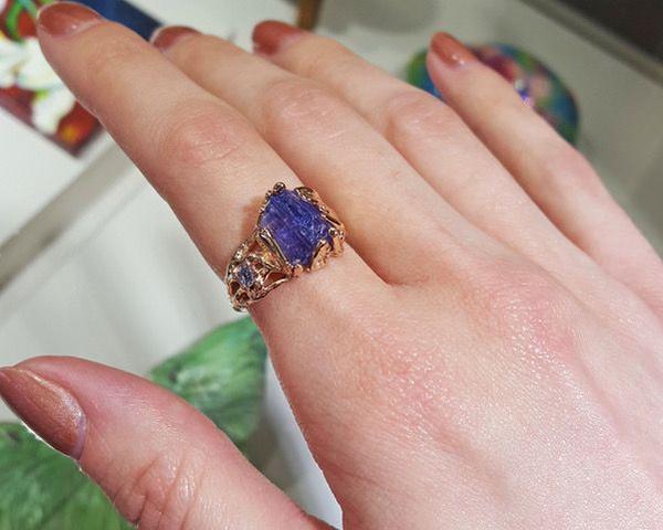 Gemstone - Tanzanite