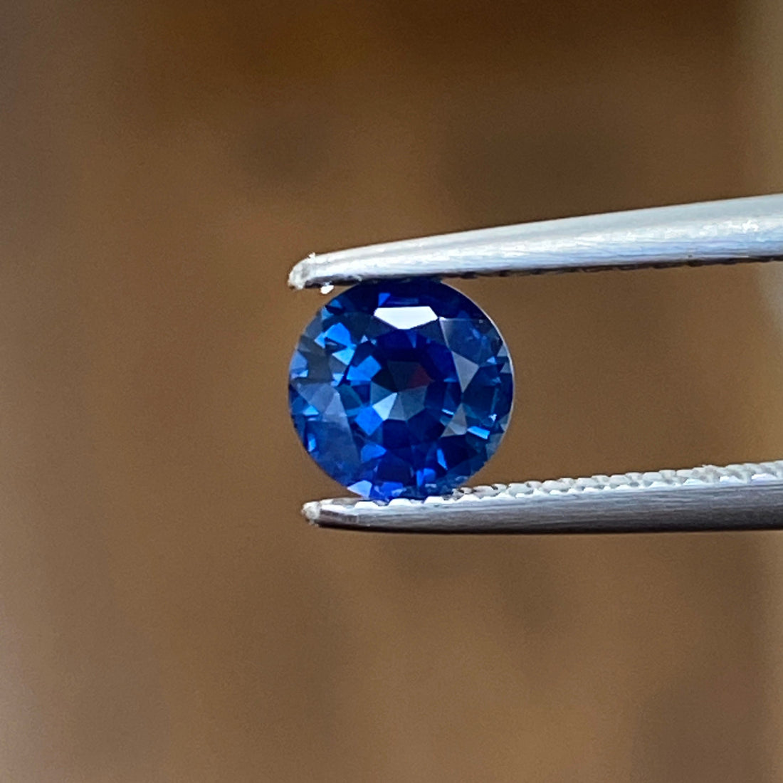 0.88ct Round Natural Sapphire (Colour Blue, Clarity Eye Clean, Cut Faceted)