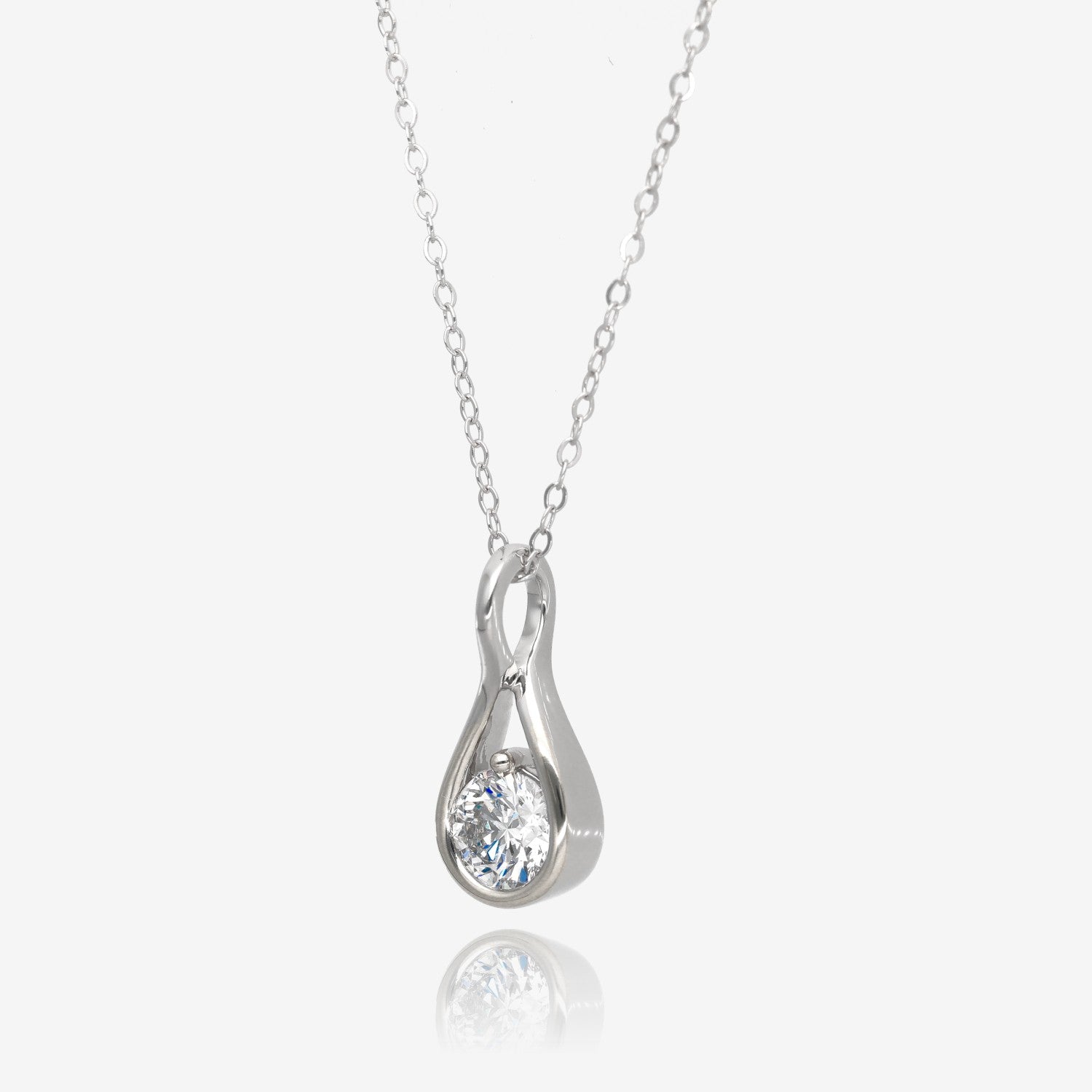 Infinite Shine Sustainable Diamond and Gold Pendant