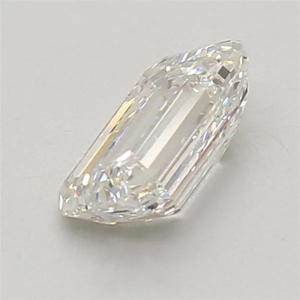 1.57ct Emerald Lab Grown Diamond (Colour E, Clarity VS1, IGI Certified)