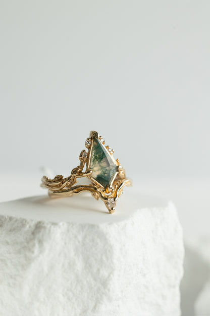 Faerie Crown Moss Agate Gold Wedding Set
