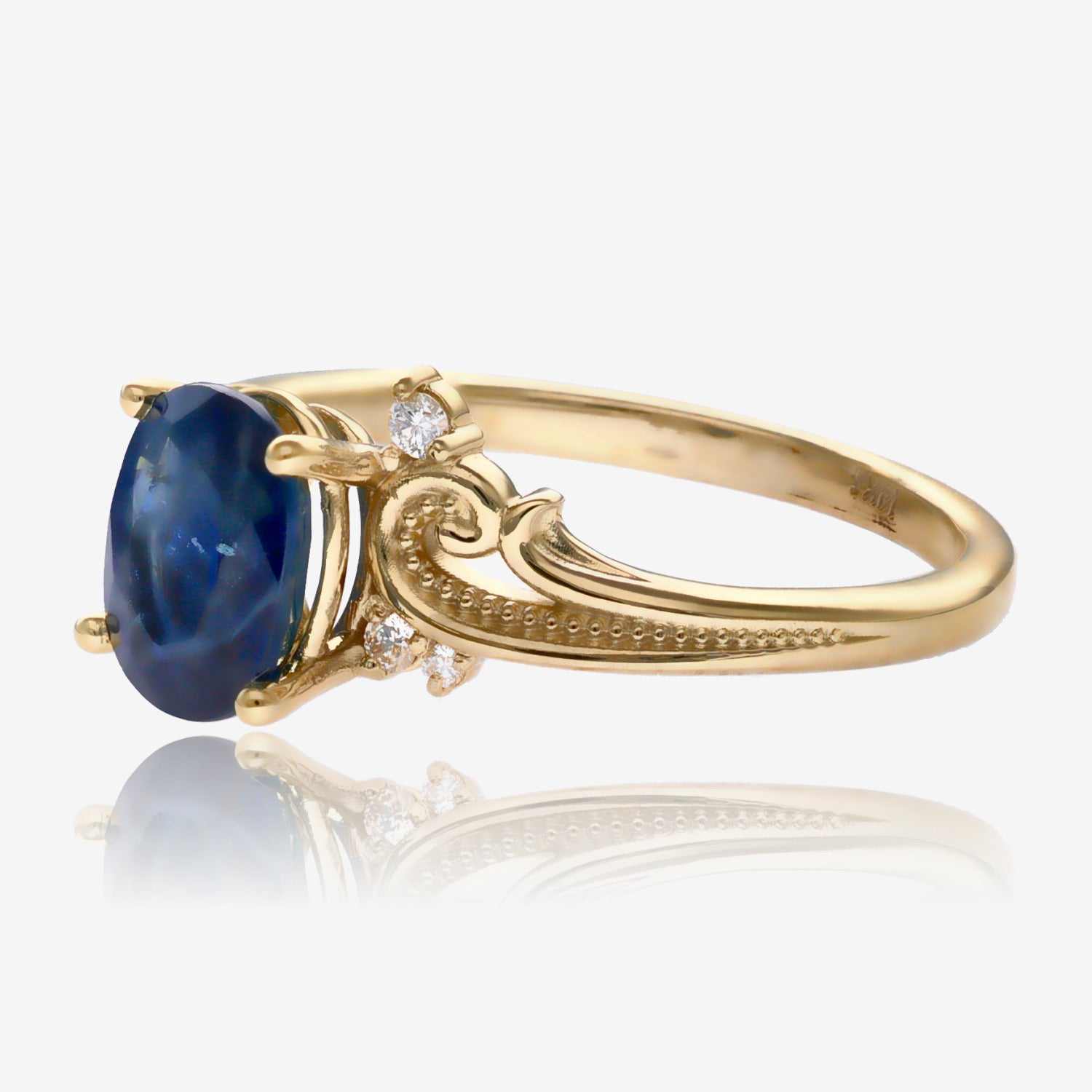 Sweet Summer Blues Sapphire Ring in 14k Yellow Gold