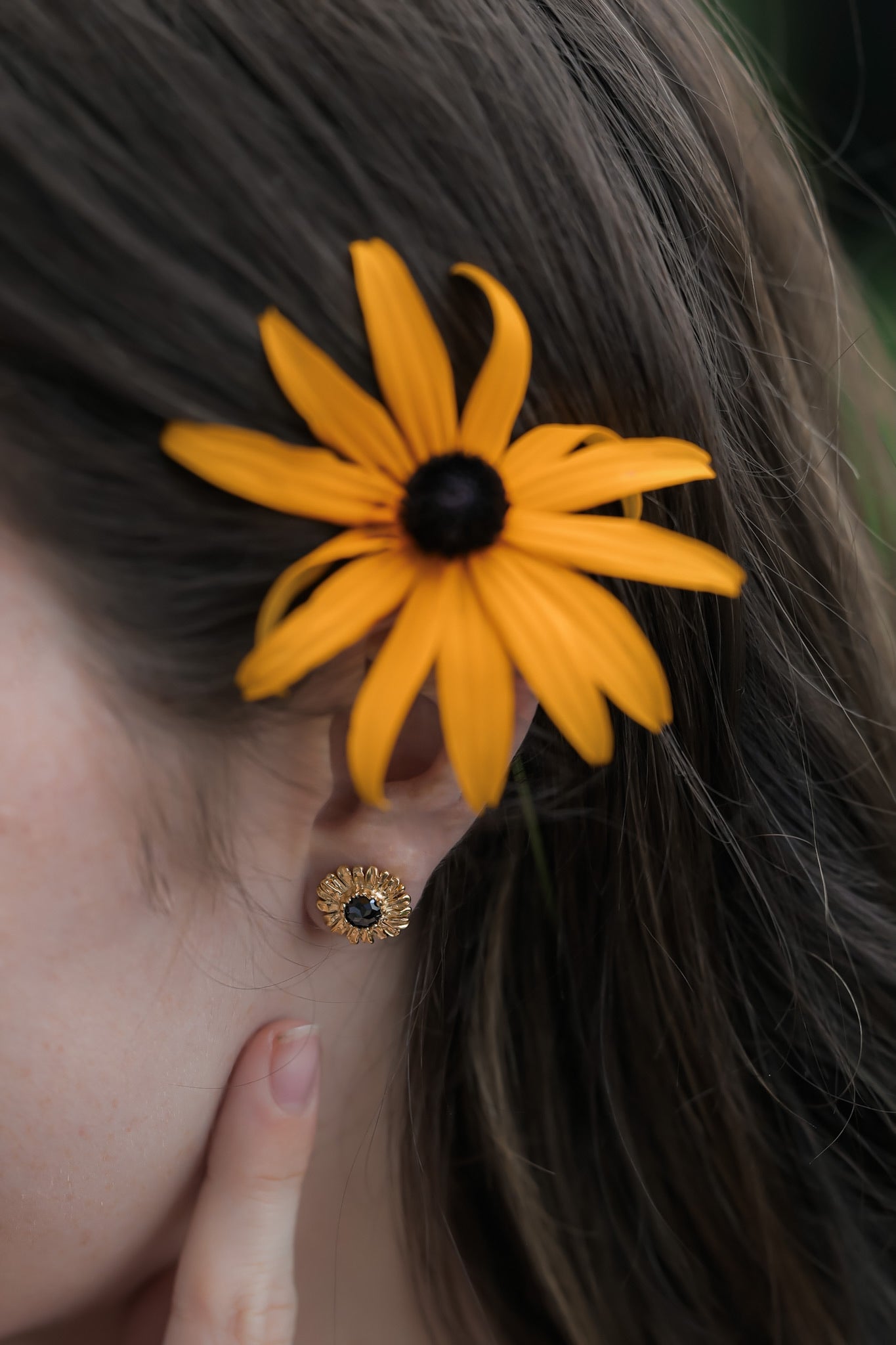 Black Diamond Sunflower Earring Studs