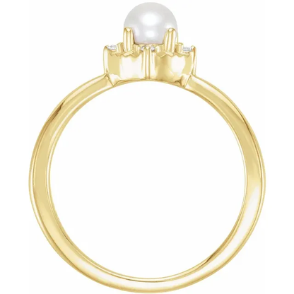 Pearl Brilliance Diamond Halo Ring Yellow Gold