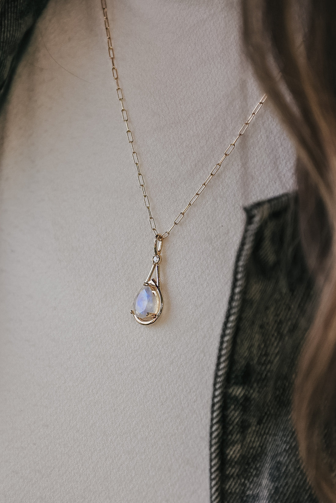 Raindrop Moonstone Pendant in Yellow Gold