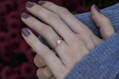 Cozy Little Hug Marquise Ring Rose Gold