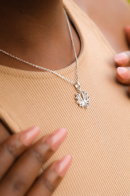 Petite Lotus Pendant in Silver