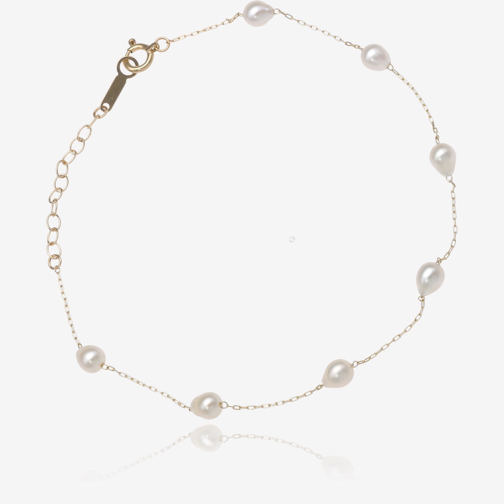 Delicate White Akoya Pearl Station Bracelet