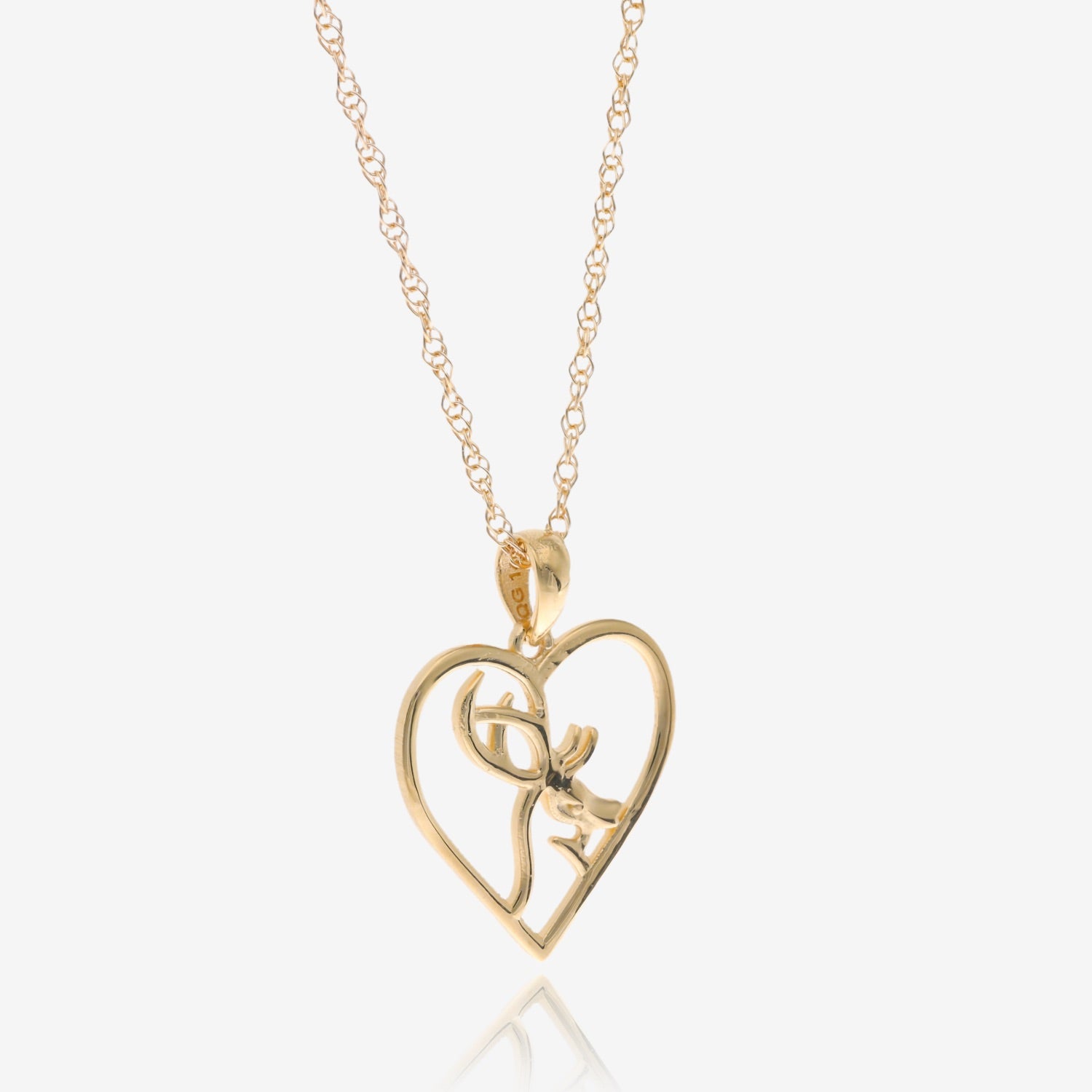 Country Heart Buck Pendant in Gold