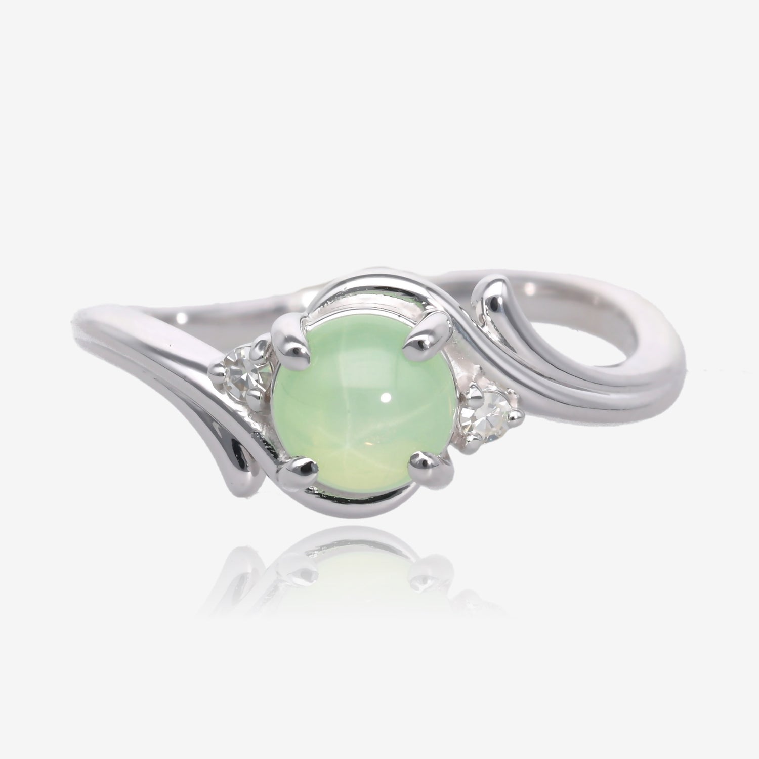 Sweetheart Mint Star Sapphire Ring in Silver