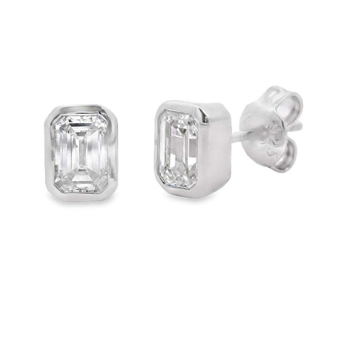 The Sparkling Edge Emerald Diamond Earrings