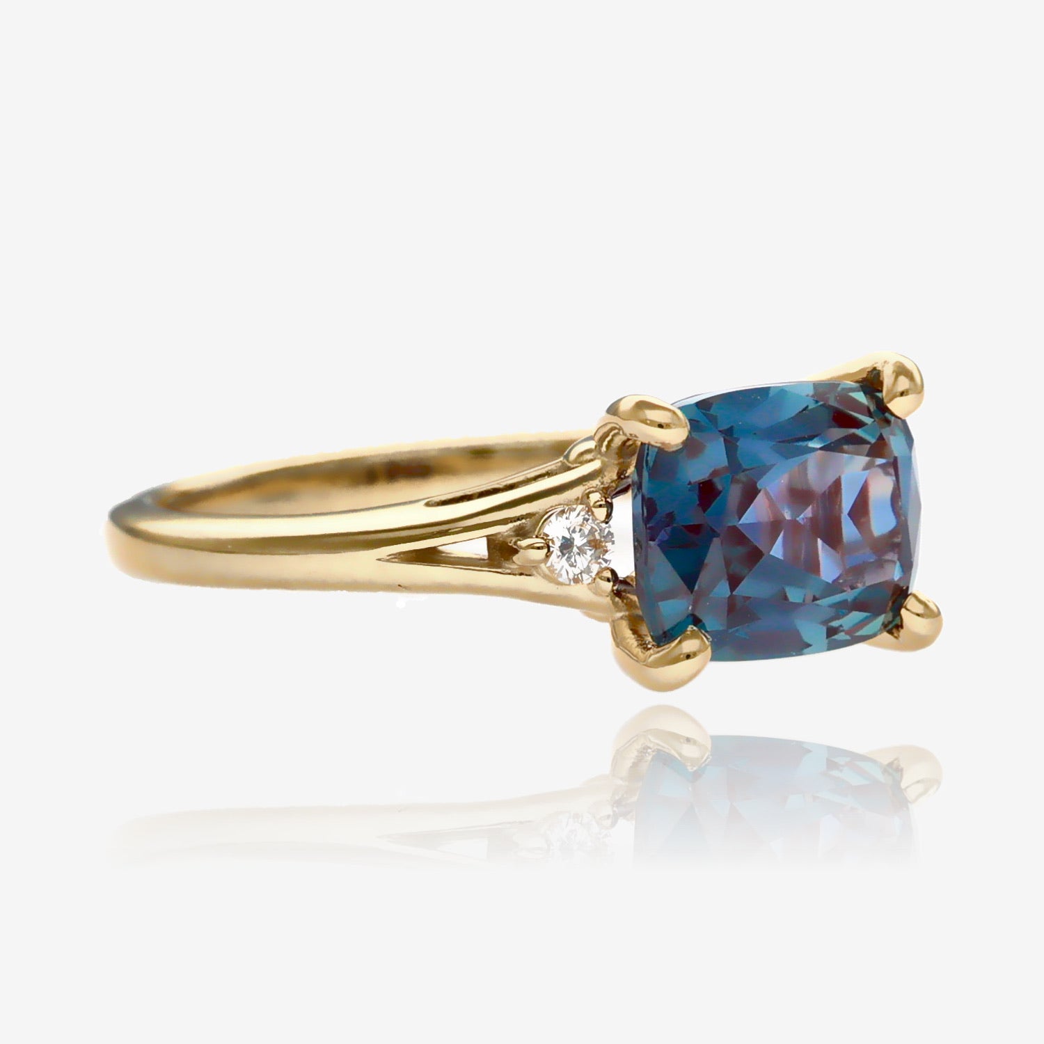 Deep Waters Alexandrite Ring in Yellow Gold