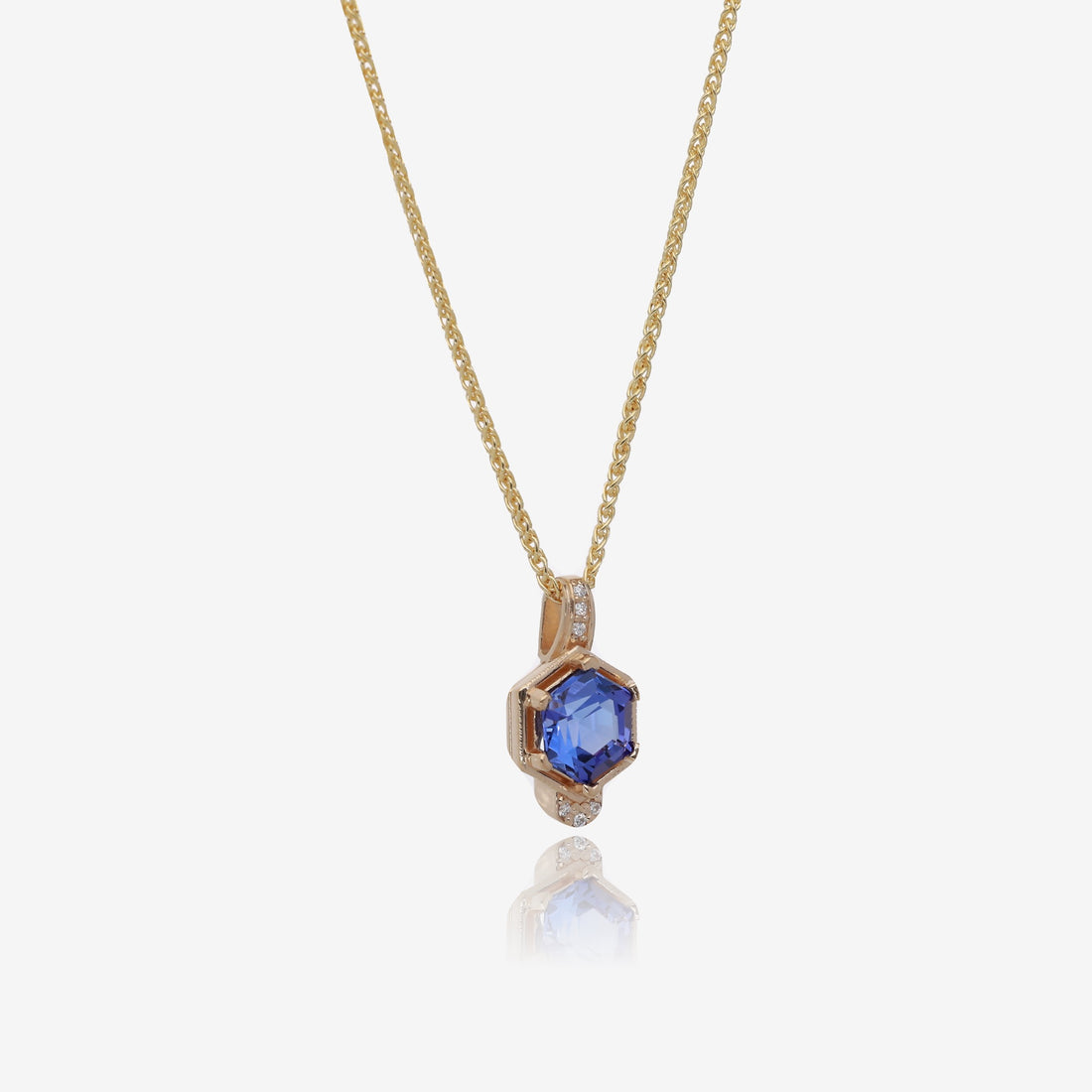 Triumphant Tanzanite and Gold Pendant