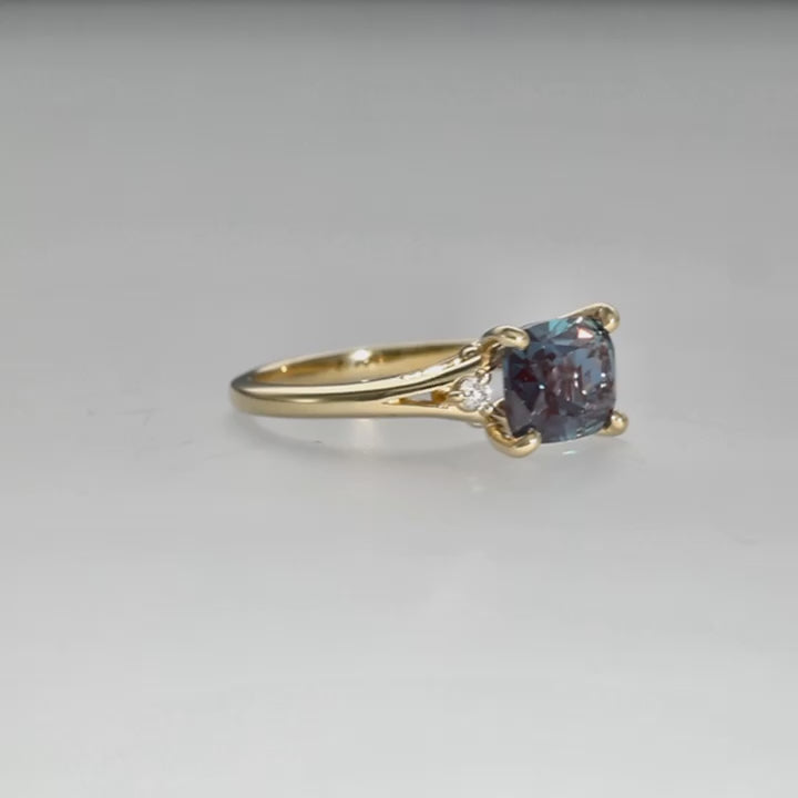 Deep Waters Alexandrite Ring in Yellow Gold