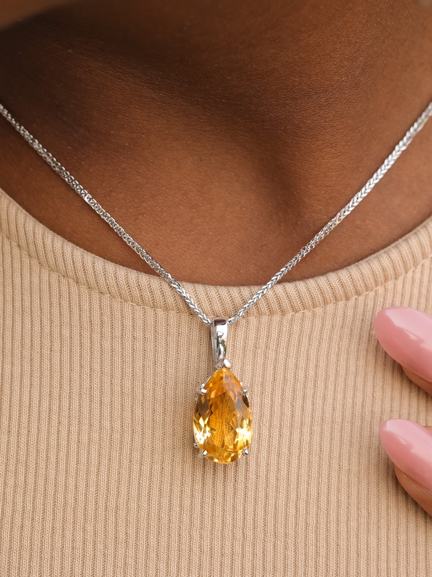 Sundrop Citrine Scroll Edge Pendant