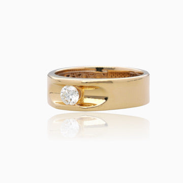 Golden Edge Diamond Ring